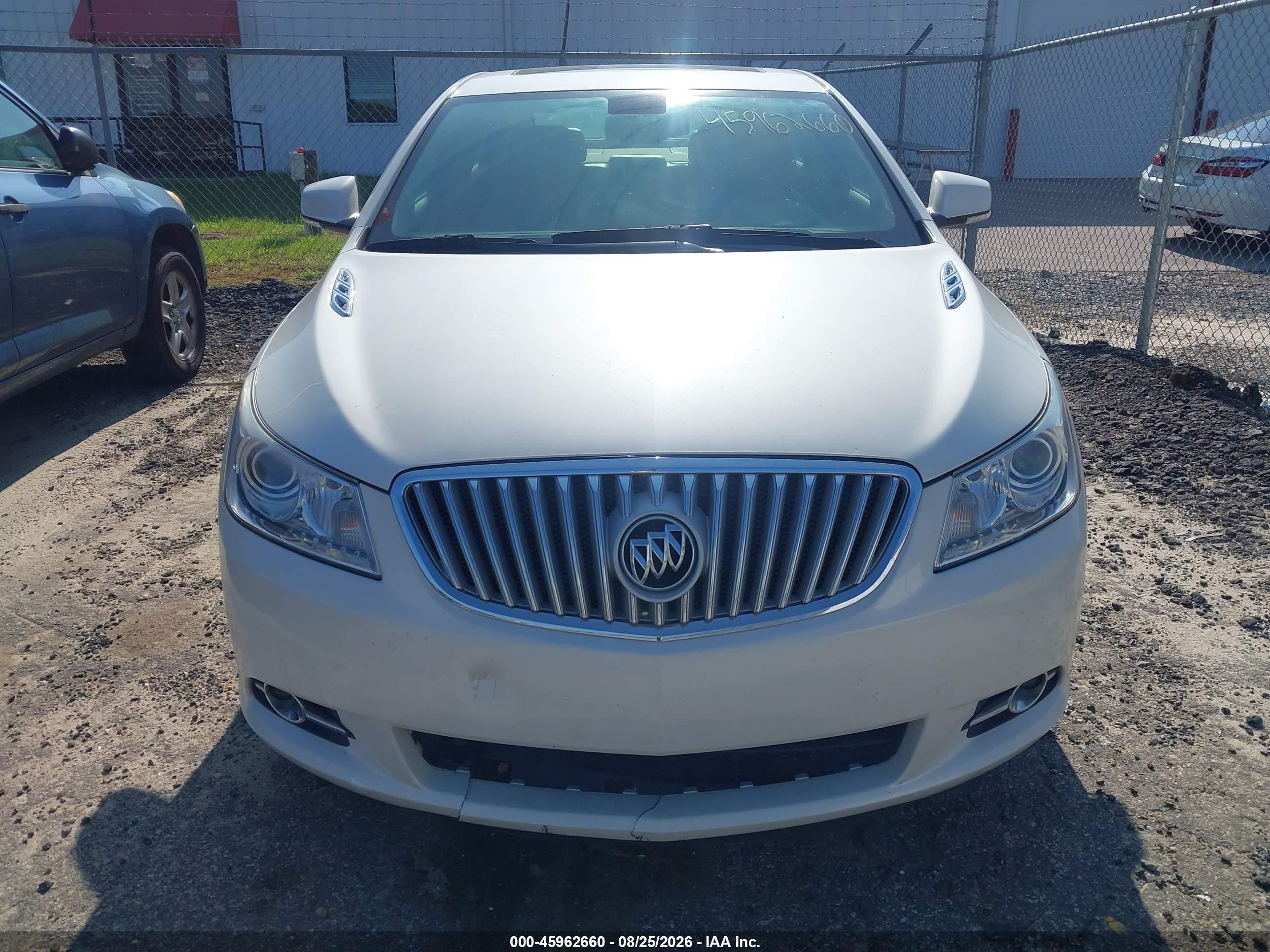 2012 Buick Lacrosse Touring Group Белый vin: 1G4GJ5E36CF297767