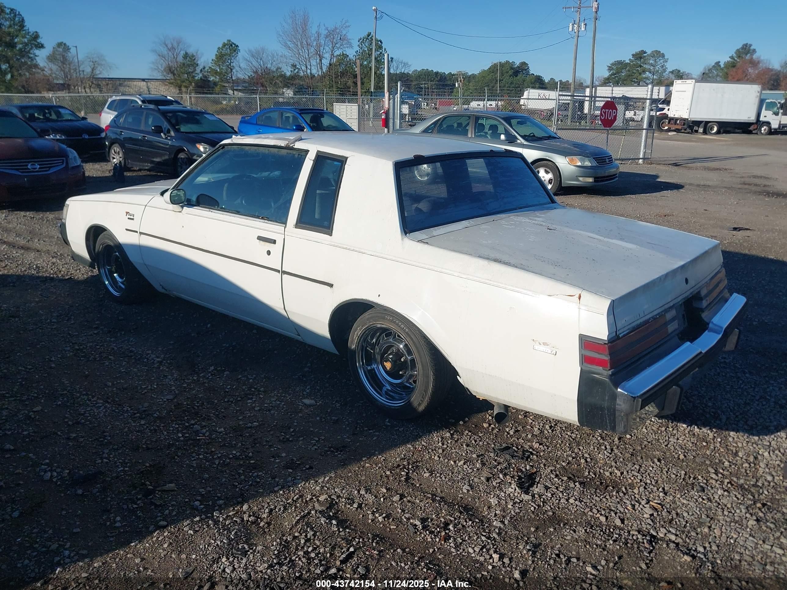 1986 Buick Regal T-type Белый vin: 1G4GK4777GP425747