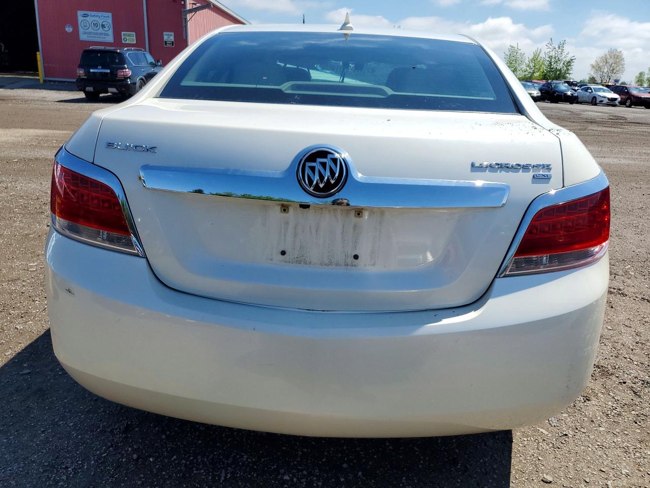 2010 Buick Allure/lacrosse Cxl White vin: 1G4GK5EG6AF276088