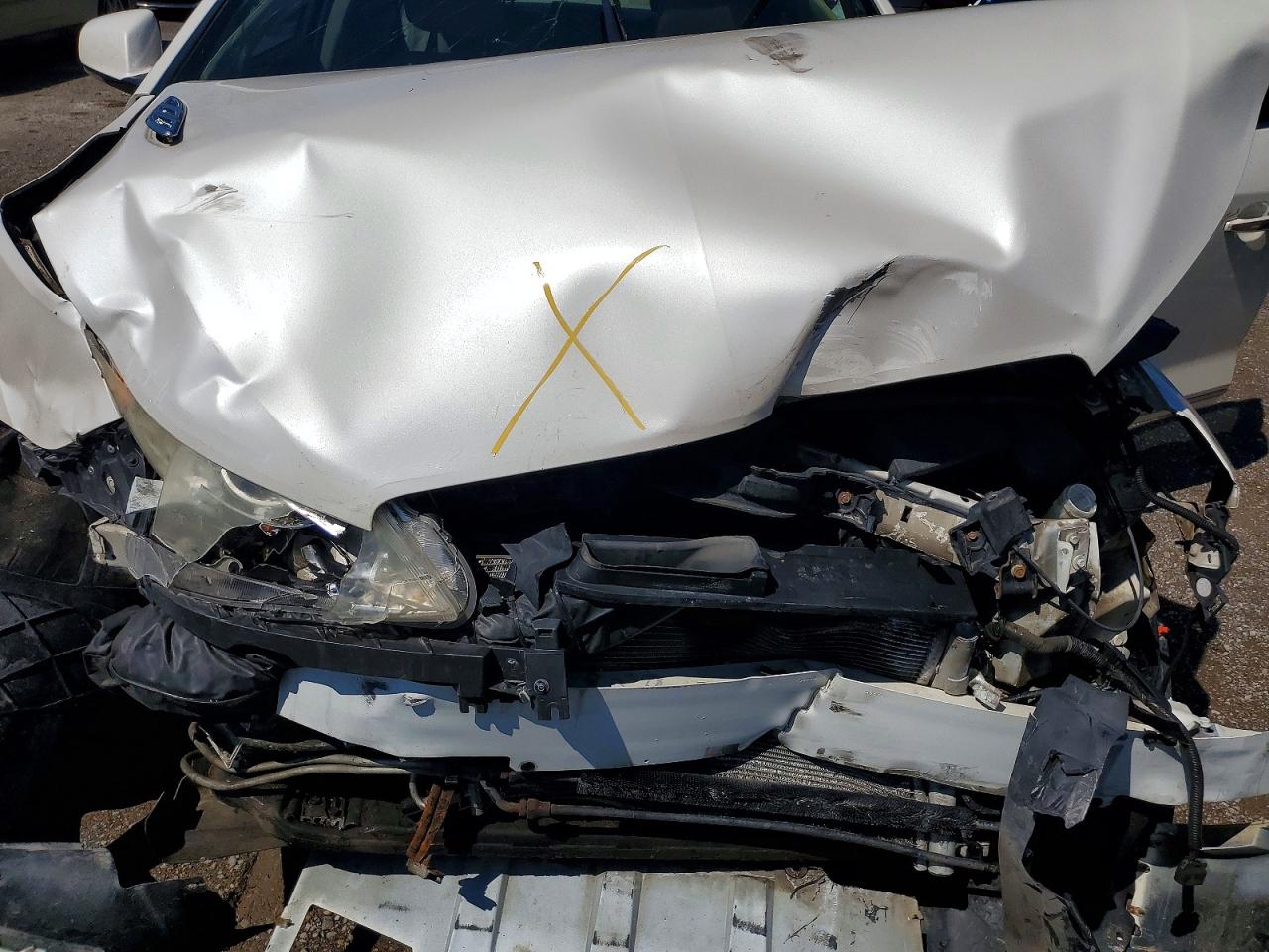 2010 Buick Allure/lacrosse Cxl White vin: 1G4GK5EG6AF276088