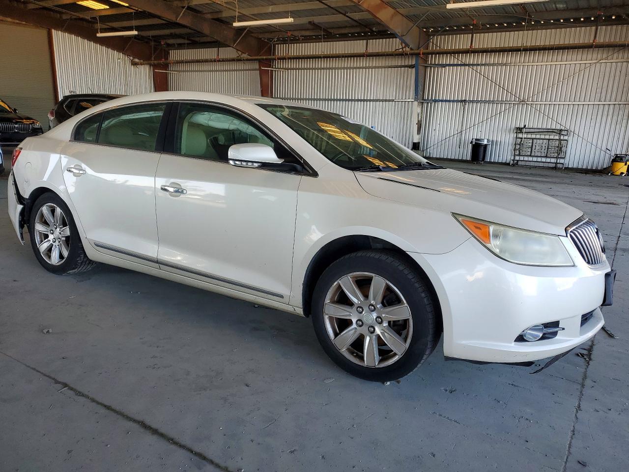 2013 Buick Lacrosse White vin: 1G4GL5E32DF217067