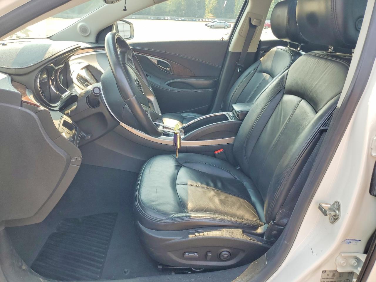 2010 Buick Allure/lacrosse Cxl White vin: 1G4GL5GGXAF205809