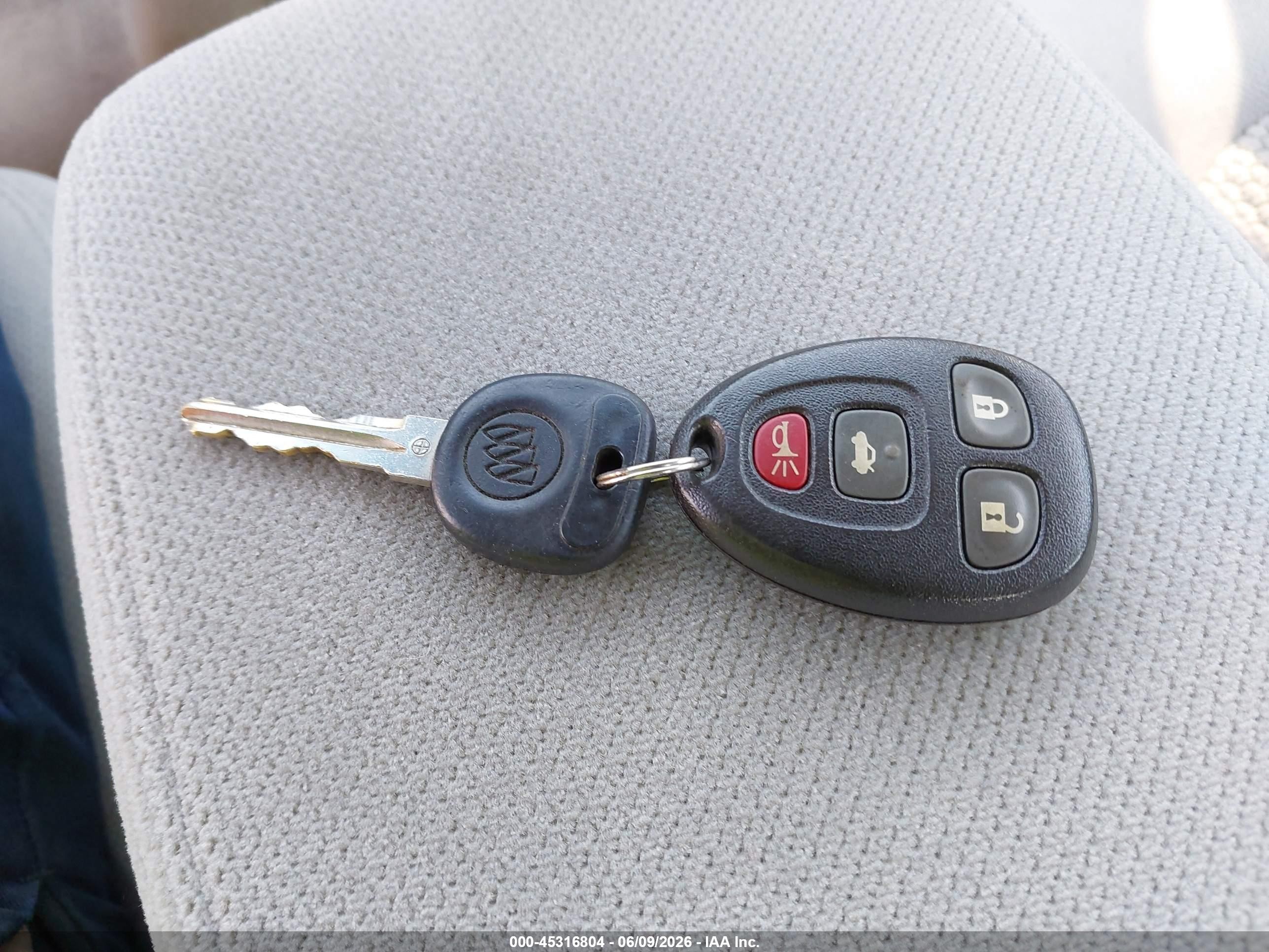 2010 Buick Lucerne Cx Серый vin: 1G4HA5E19AU136972