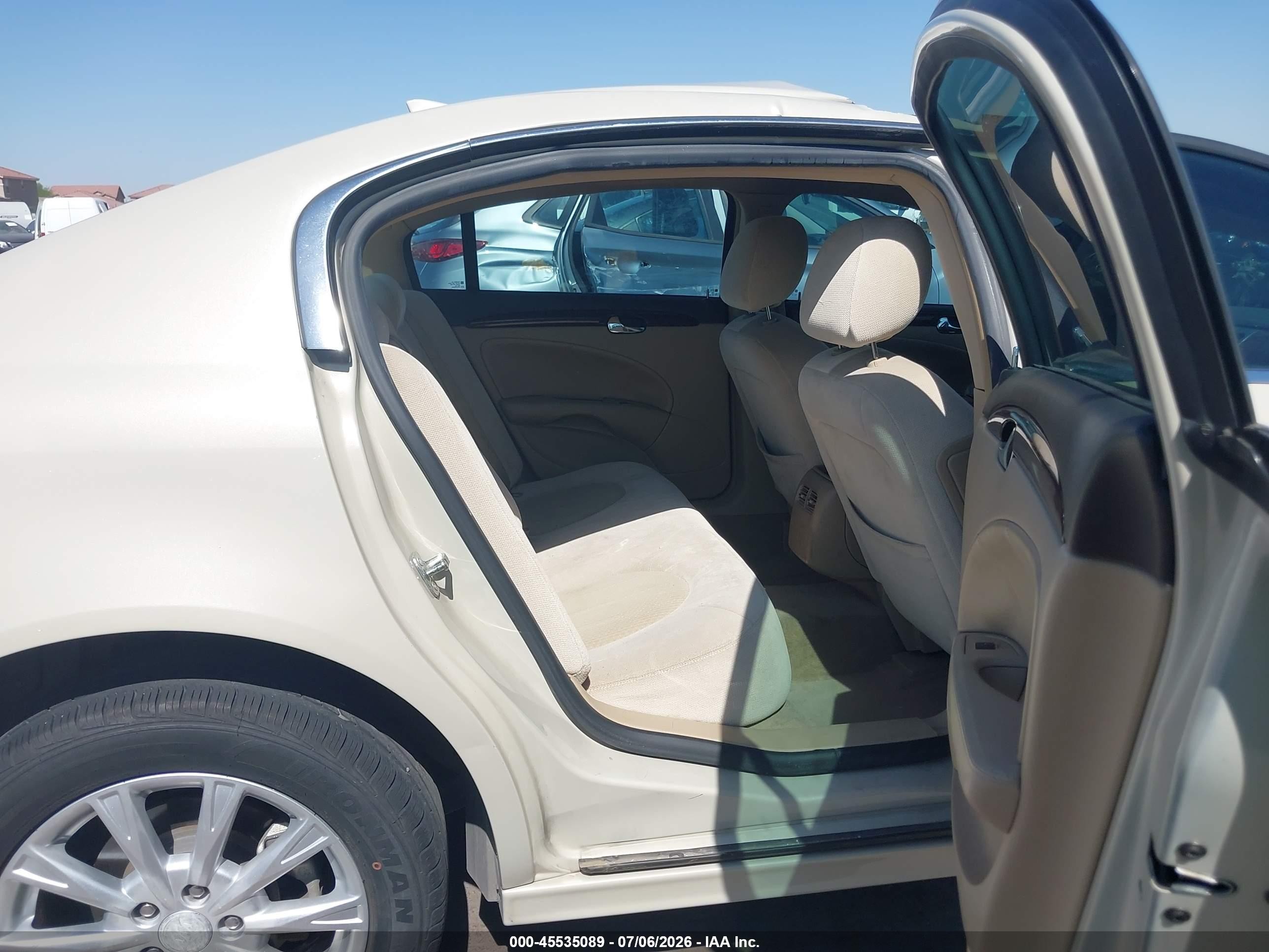 2011 Buick Lucerne Cx Золотой vin: 1G4HA5EM1BU144320