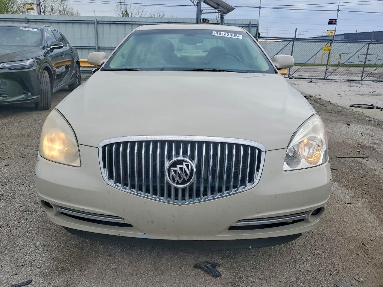 2011 Buick Lucerne Cx Beige vin: 1G4HA5EM1BU150571