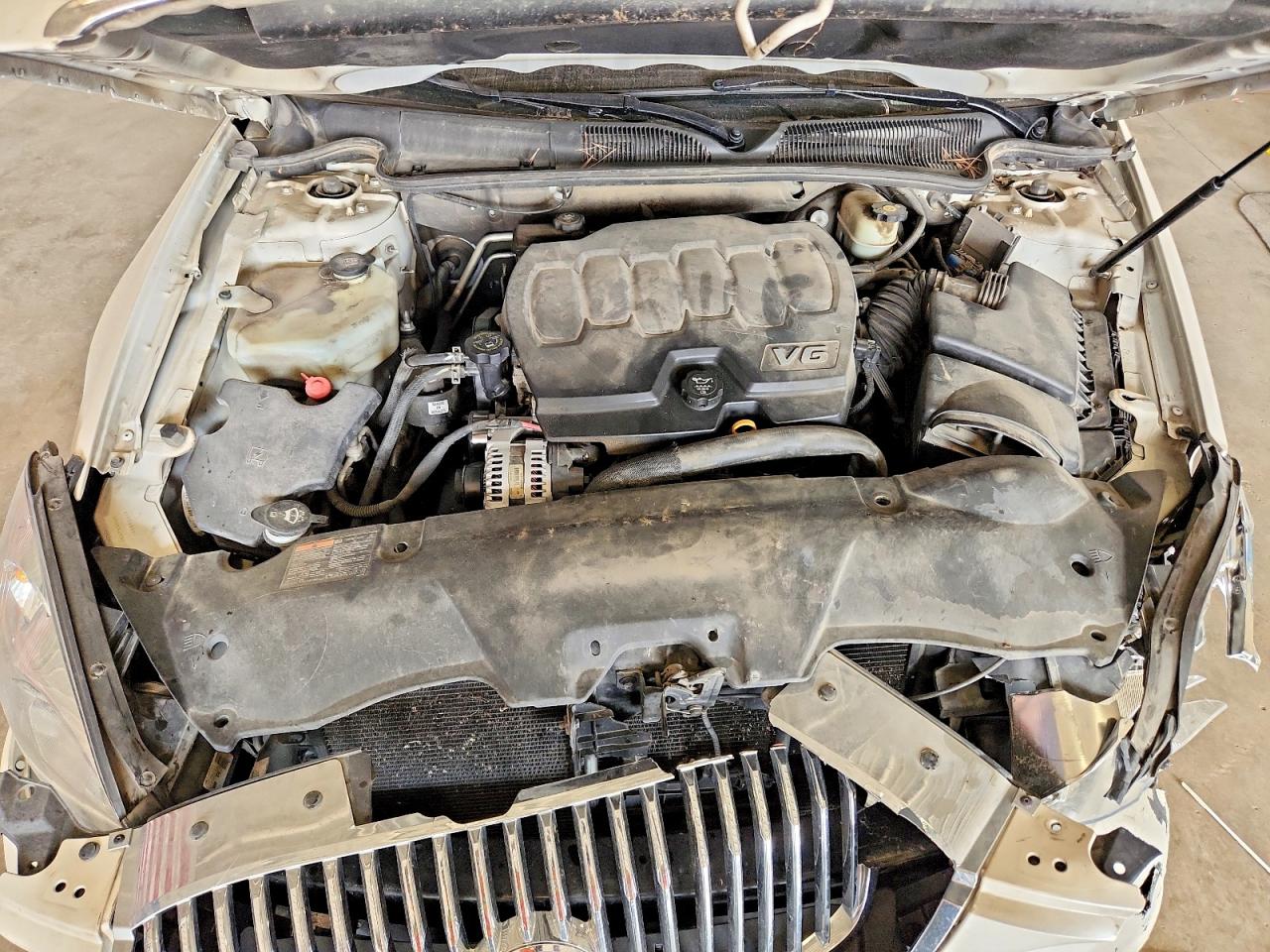 2011 Buick Lucerne Cx White vin: 1G4HA5EM2BU121869
