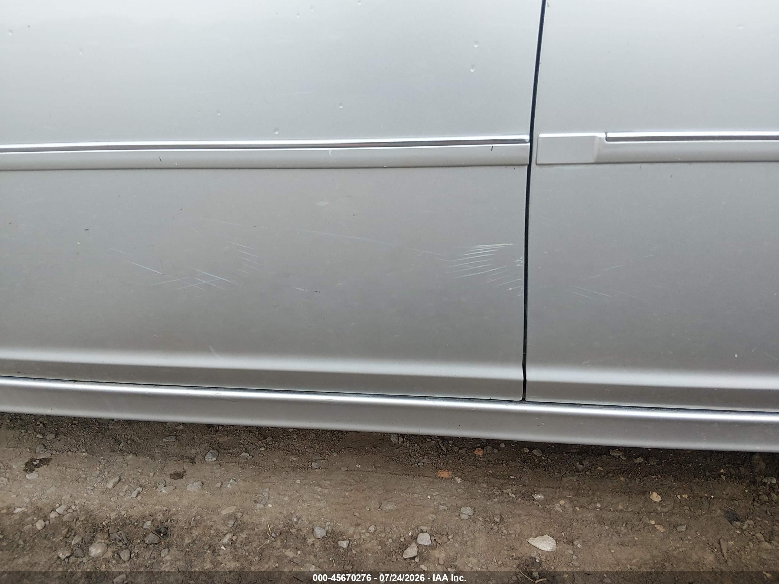 2010 Buick Lucerne Cx Silver vin: 1G4HA5EM3AU136508
