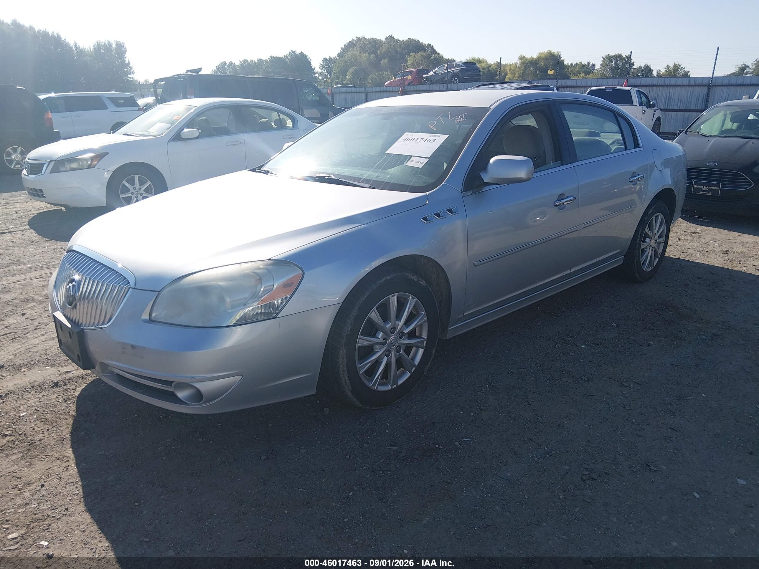 2010 Buick Lucerne Cx Silver vin: 1G4HA5EM3AU136508