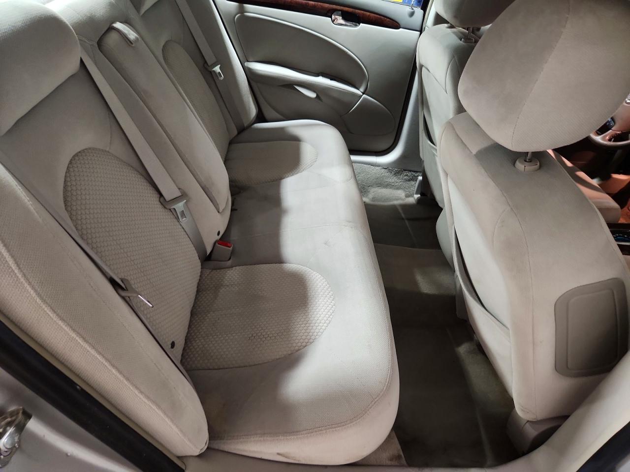 2011 Buick Lucerne Cx Silver vin: 1G4HA5EM3BU131794
