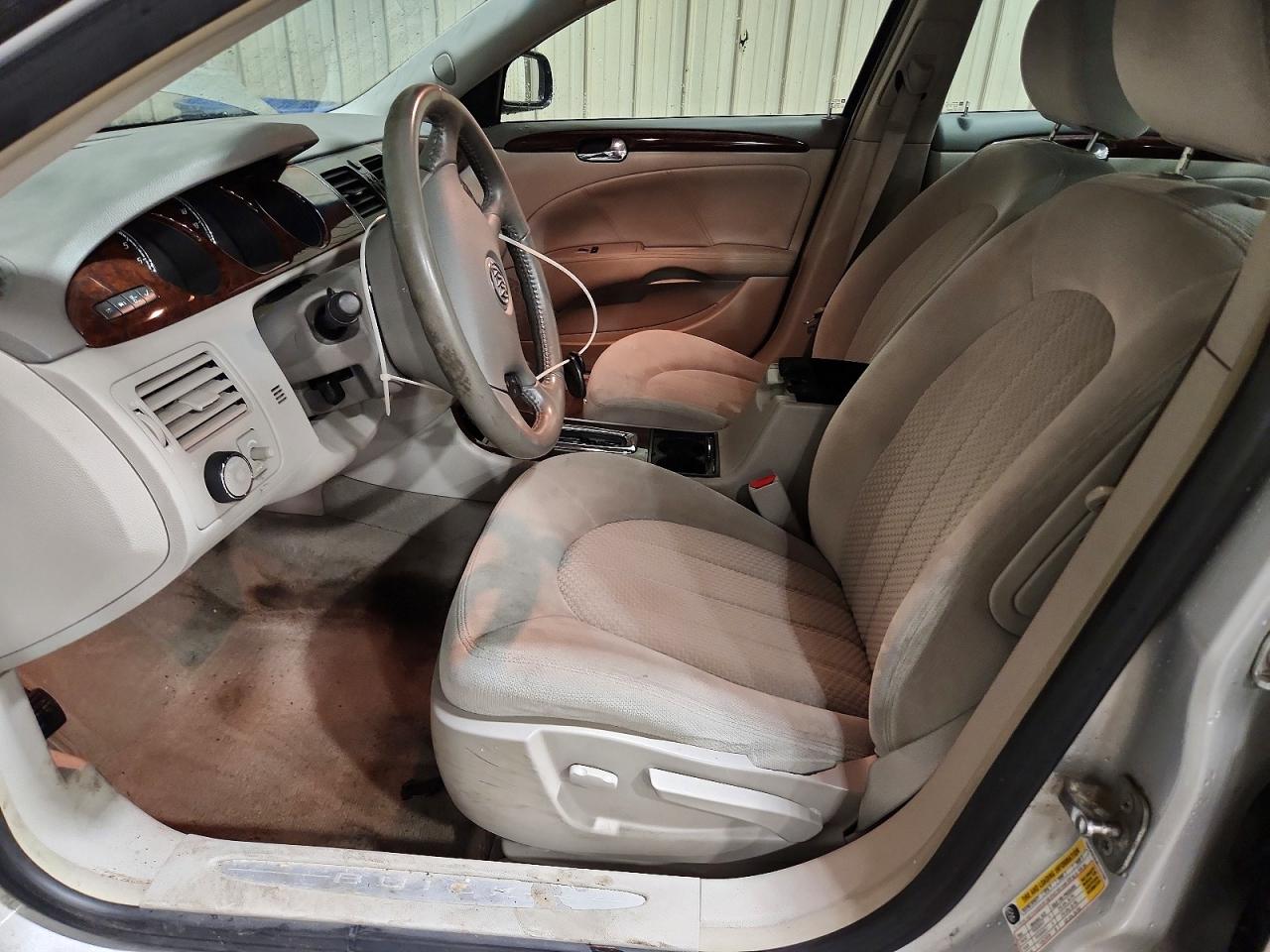 2011 Buick Lucerne Cx Silver vin: 1G4HA5EM3BU131794