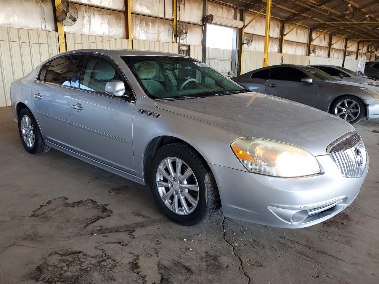 2011 Buick Lucerne Cx Silver vin: 1G4HA5EM5BU145227