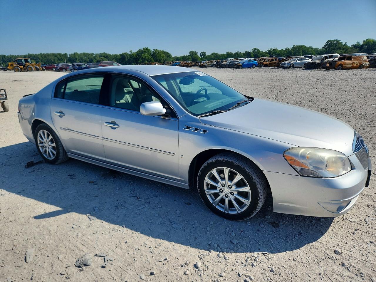2010 Buick Lucerne Cx Silver vin: 1G4HA5EM6AU110615