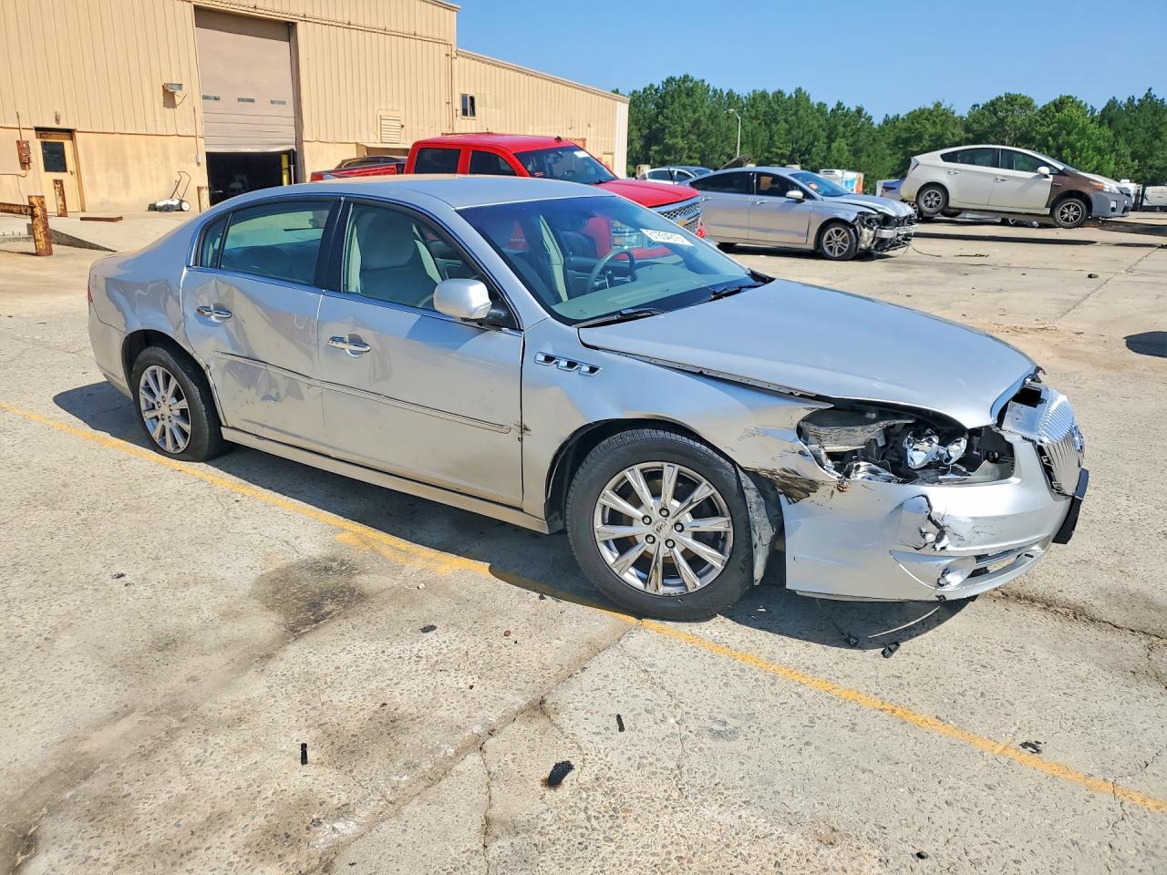 2010 Buick Lucerne Cx Silver vin: 1G4HA5EM8AU124063