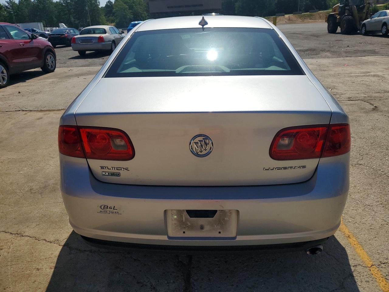 2010 Buick Lucerne Cx Silver vin: 1G4HA5EM8AU124063