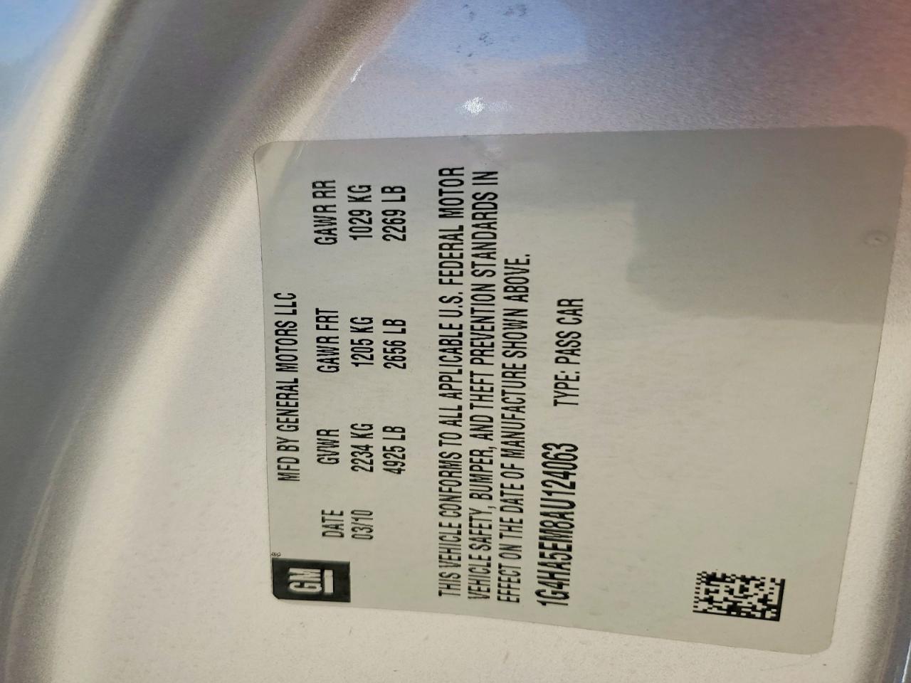 2010 Buick Lucerne Cx Silver vin: 1G4HA5EM8AU124063