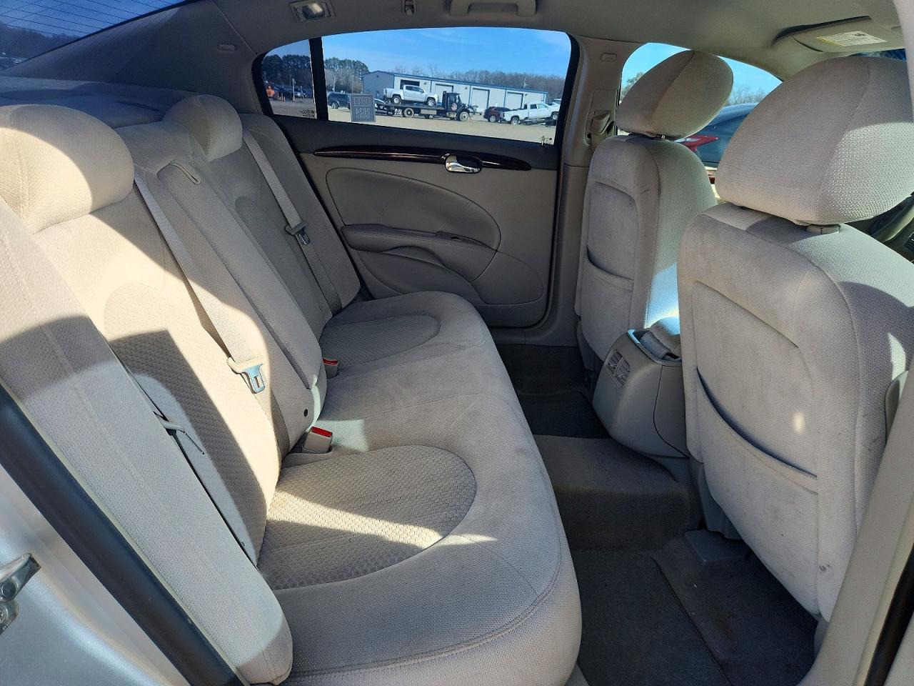 2011 Buick Lucerne Cx Silver vin: 1G4HA5EM9BU121576