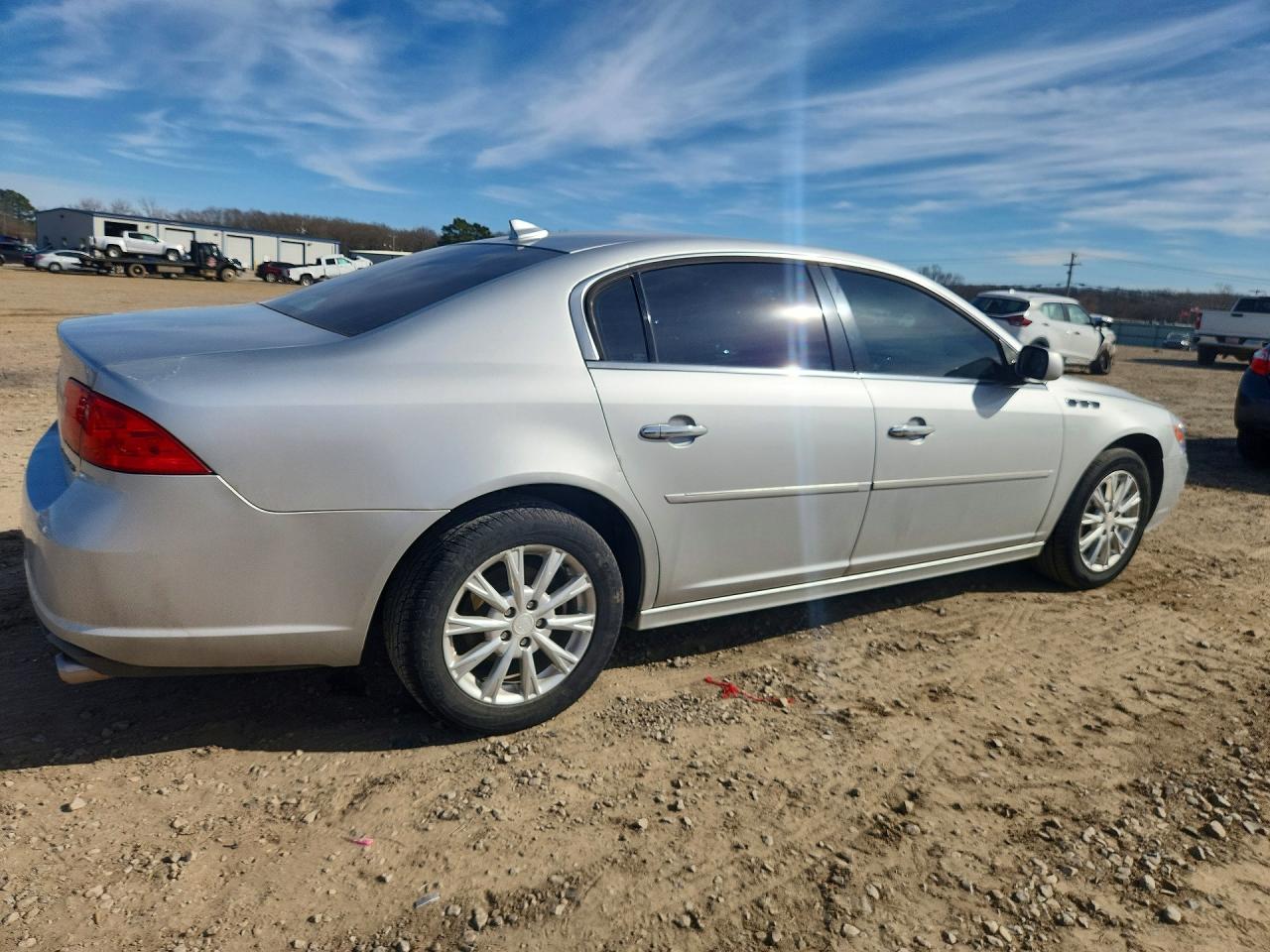 2011 Buick Lucerne Cx Silver vin: 1G4HA5EM9BU121576
