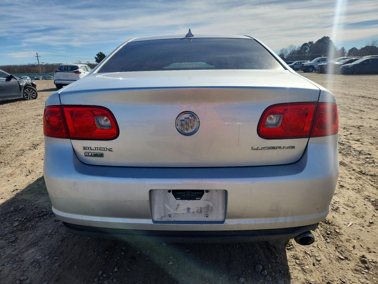 2011 Buick Lucerne Cx Silver vin: 1G4HA5EM9BU121576