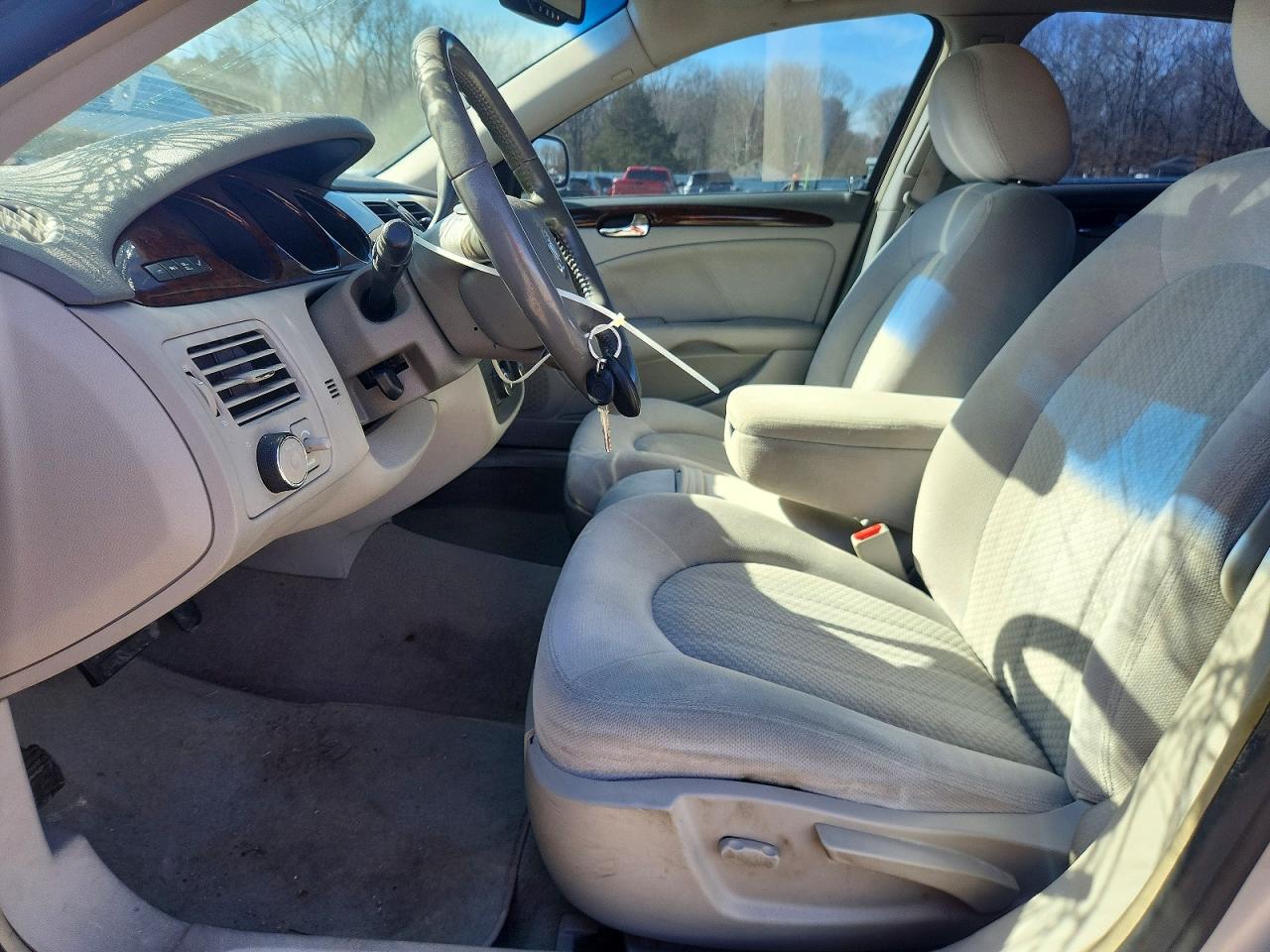 2011 Buick Lucerne Cx Silver vin: 1G4HA5EM9BU121576