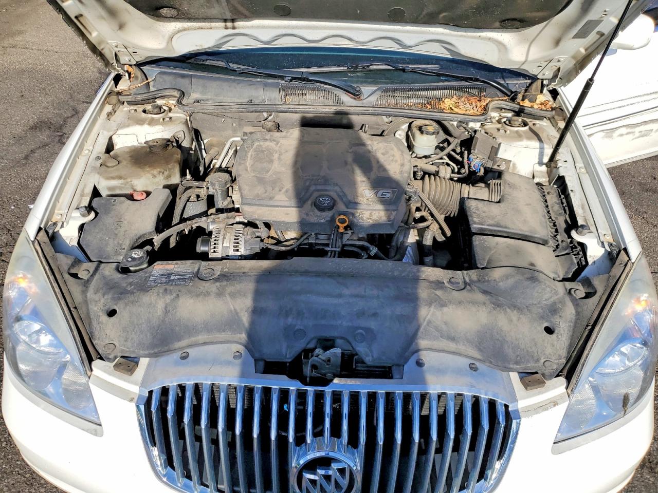 2011 Buick Lucerne Cx Белый vin: 1G4HA5EM9BU143951
