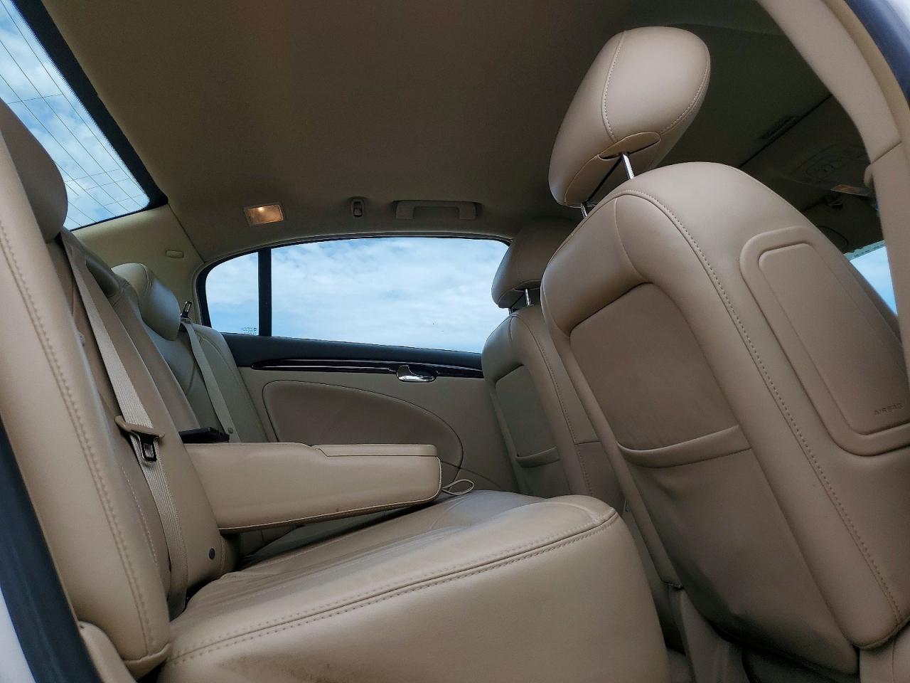 2010 Buick Lucerne Cxl White vin: 1G4HC5EM0AU117294