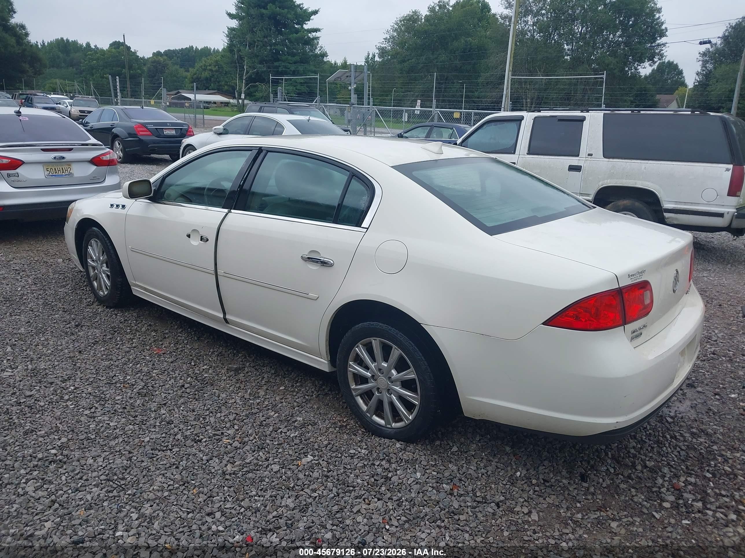 2011 Buick Lucerne Cxl White vin: 1G4HC5EM0BU126093