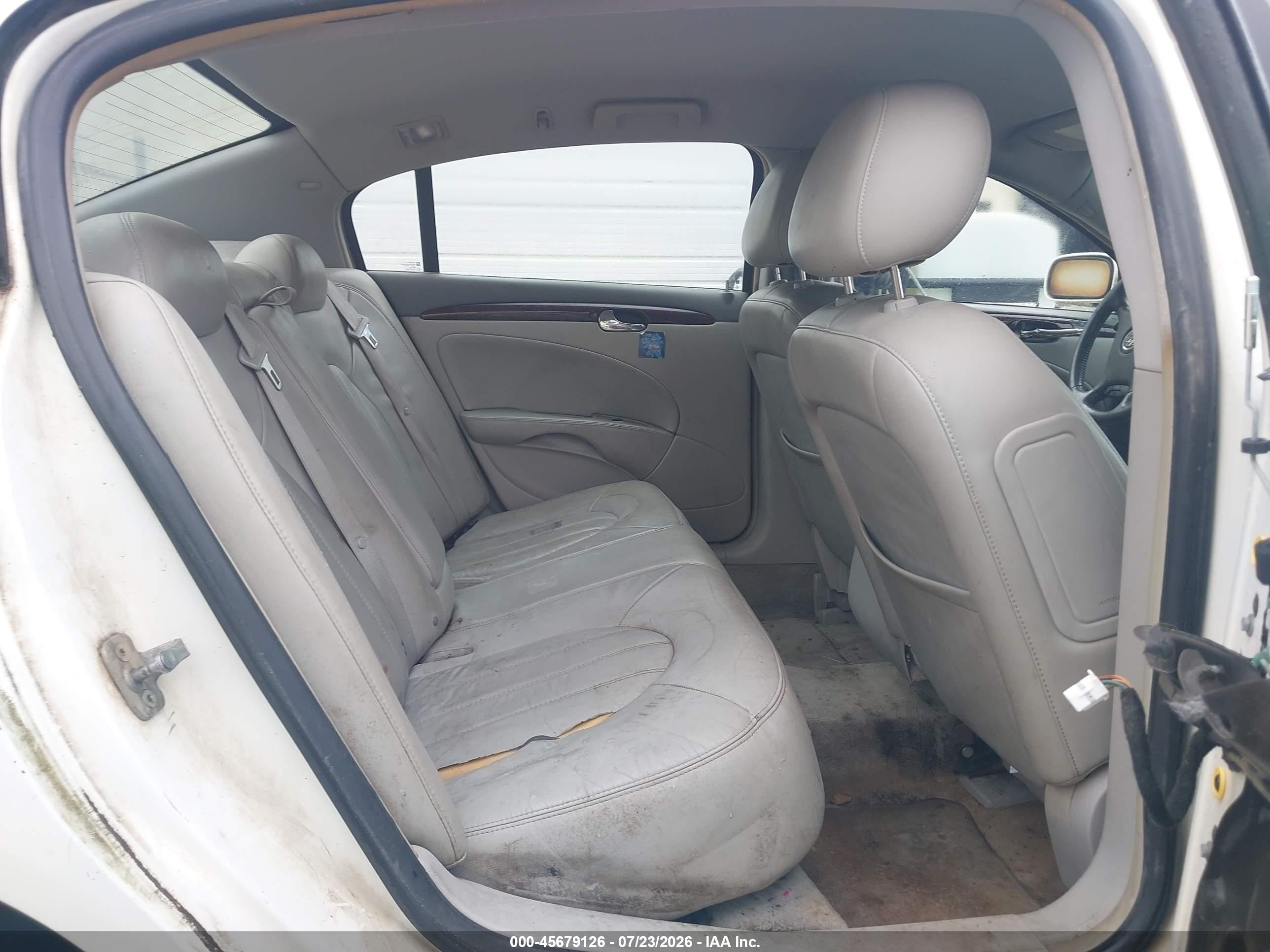 2011 Buick Lucerne Cxl White vin: 1G4HC5EM0BU126093