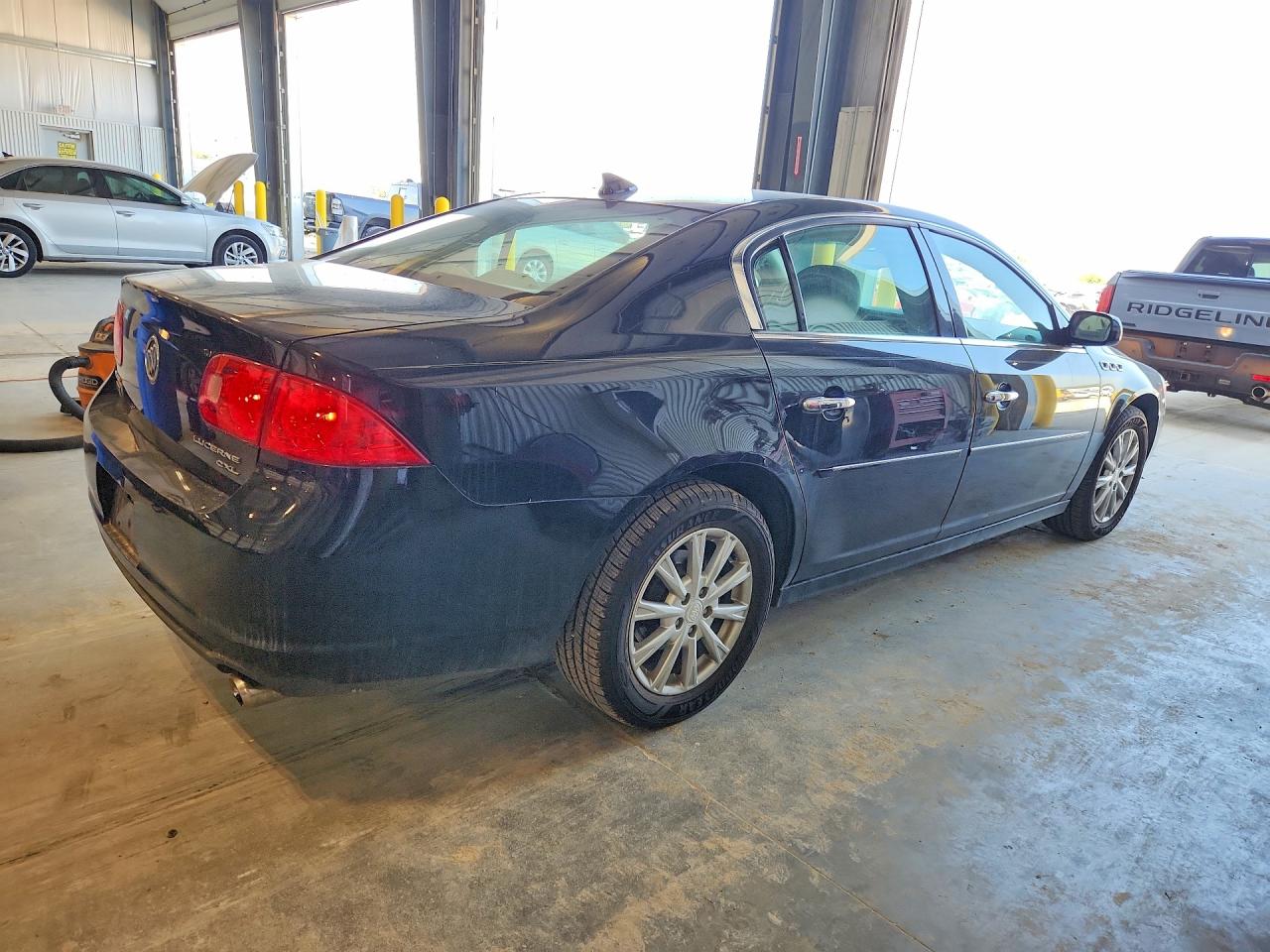 2011 Buick Lucerne Cxl Black vin: 1G4HC5EM0BU148577