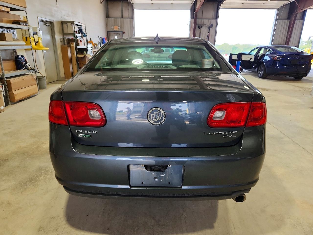 2011 Buick Lucerne Cxl Серый vin: 1G4HC5EM0BU150247