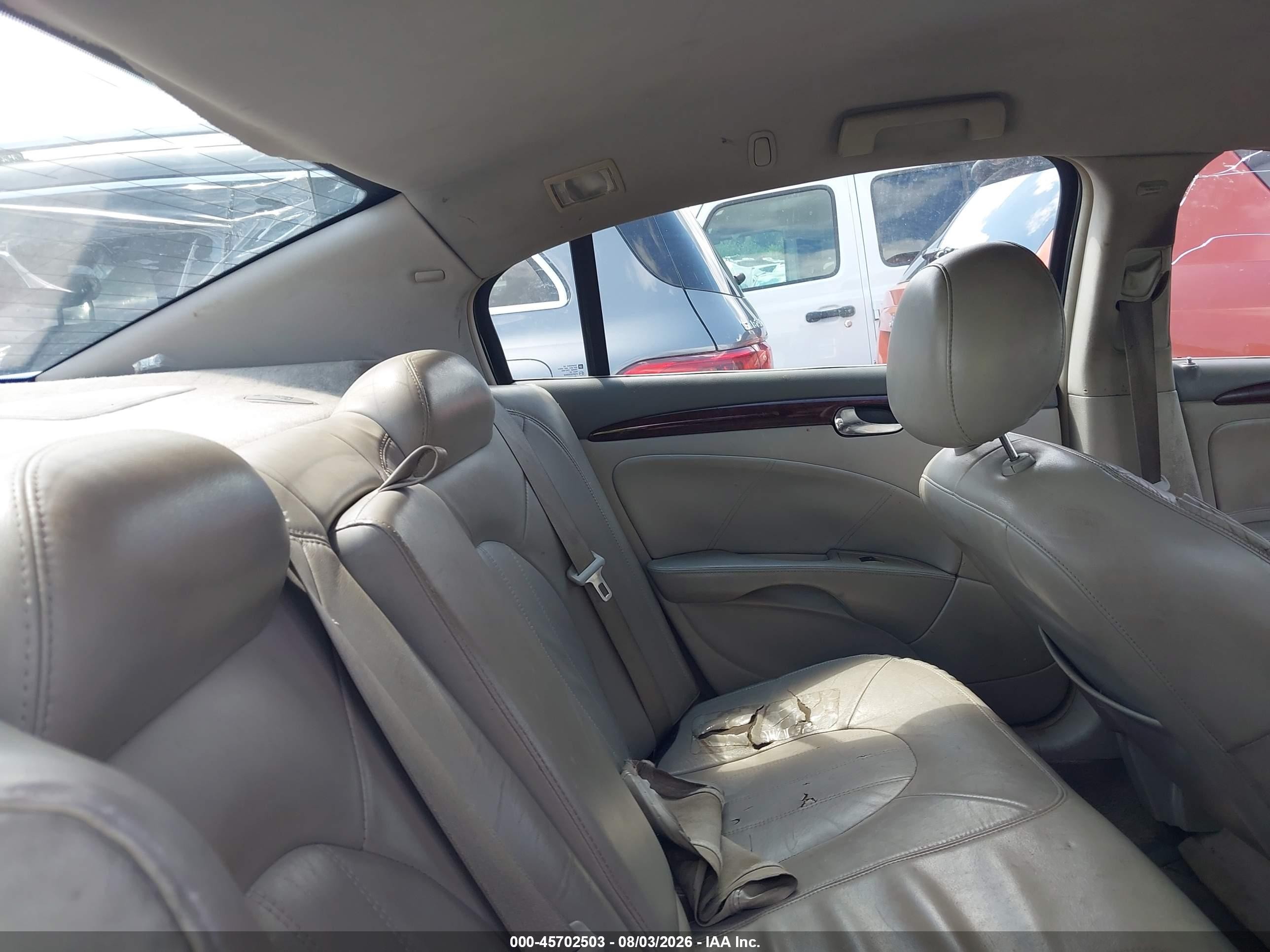 2011 Buick Lucerne Cxl Silver vin: 1G4HC5EM1BU124935