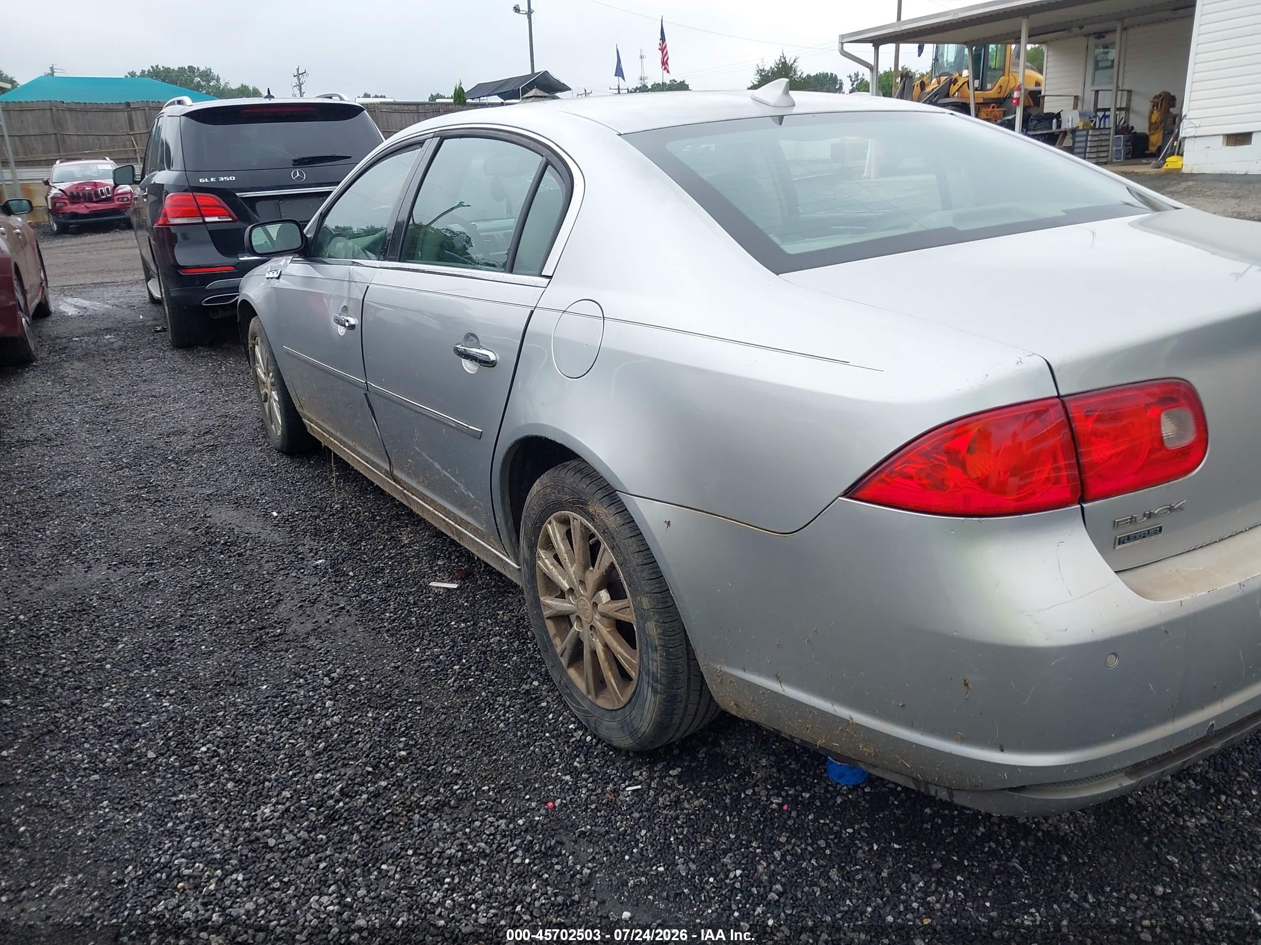2011 Buick Lucerne Cxl Silver vin: 1G4HC5EM1BU124935