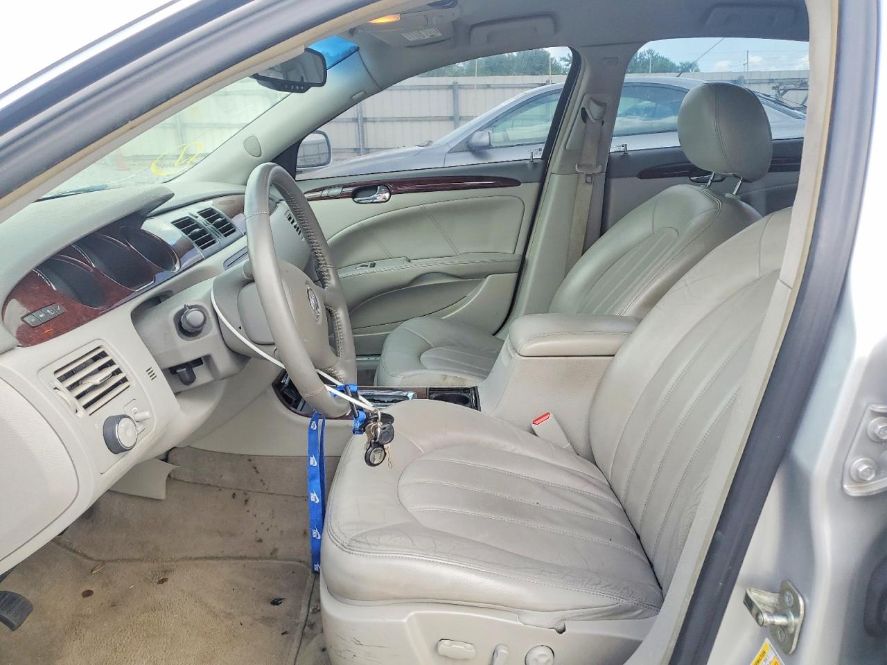2010 Buick Lucerne Cxl Silver vin: 1G4HC5EM2AU122545