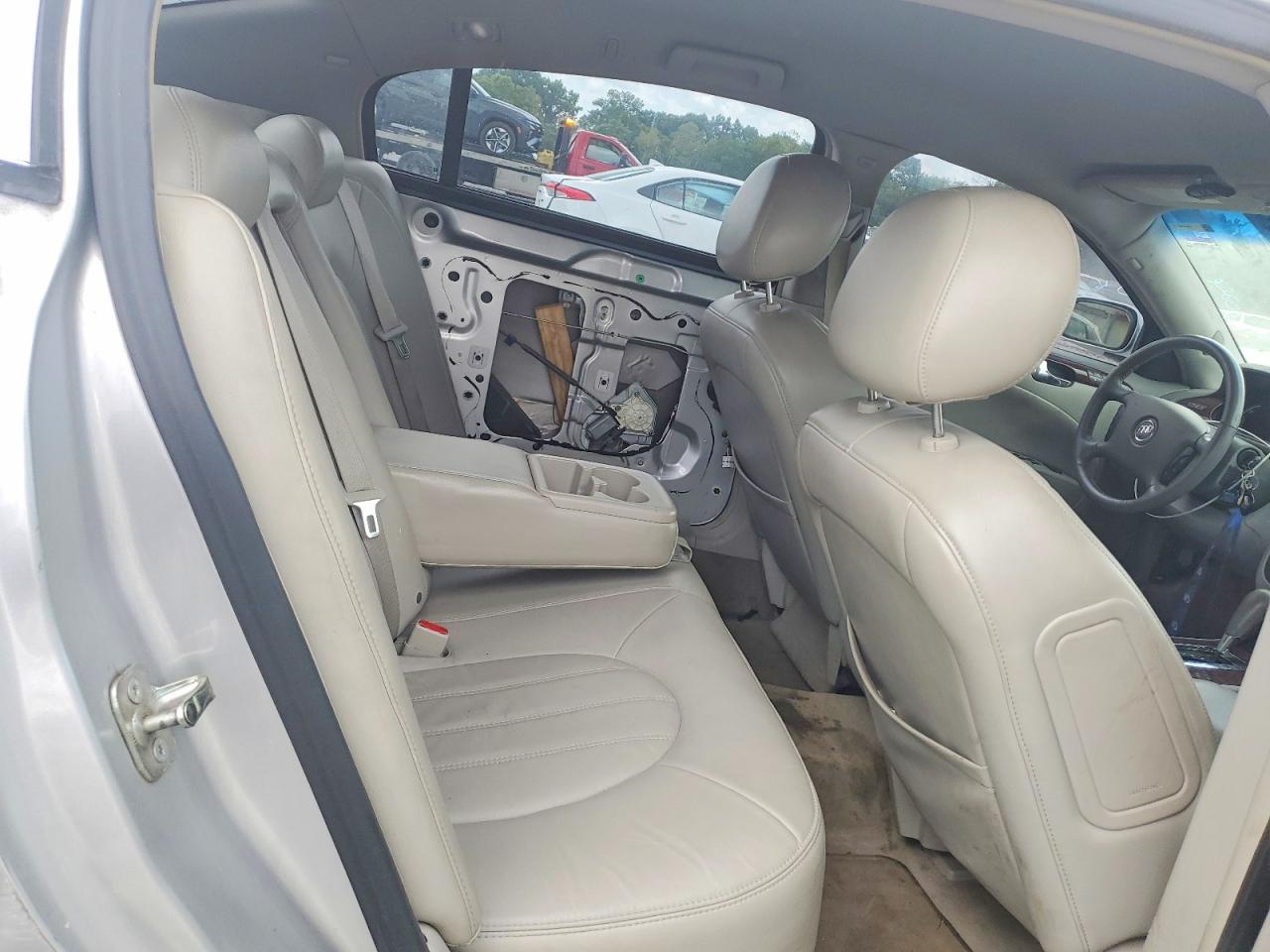 2010 Buick Lucerne Cxl Silver vin: 1G4HC5EM2AU122545