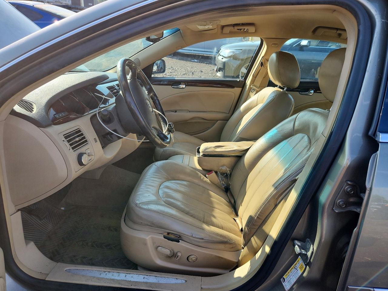 2011 Buick Lucerne Cxl Tan vin: 1G4HC5EM2BU113507