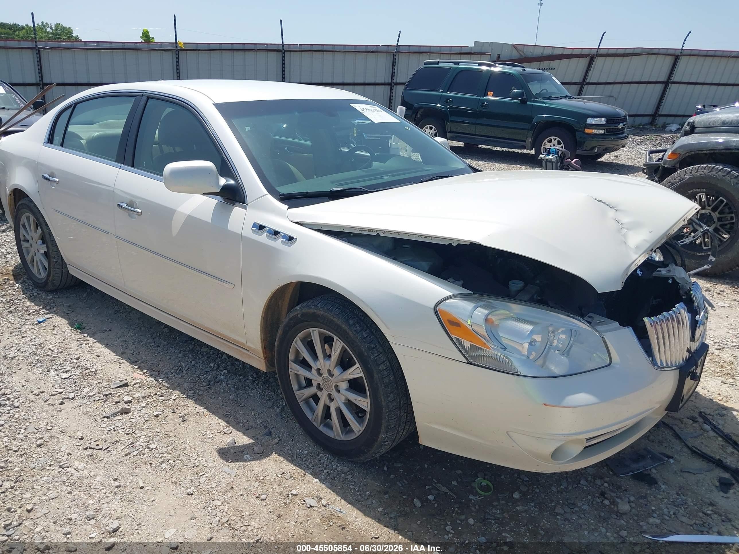2011 Buick Lucerne Cxl White vin: 1G4HC5EM2BU140562