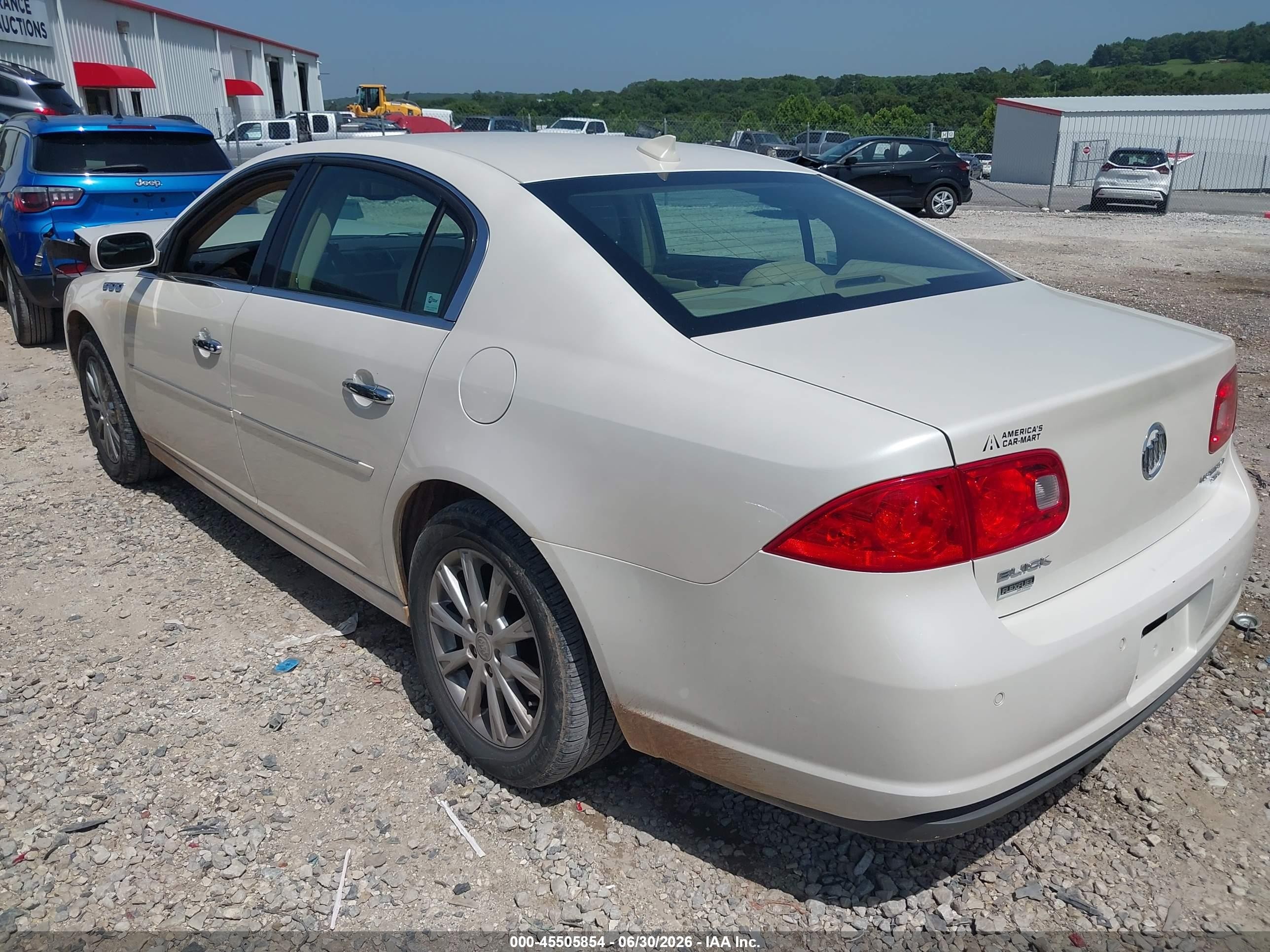 2011 Buick Lucerne Cxl White vin: 1G4HC5EM2BU140562