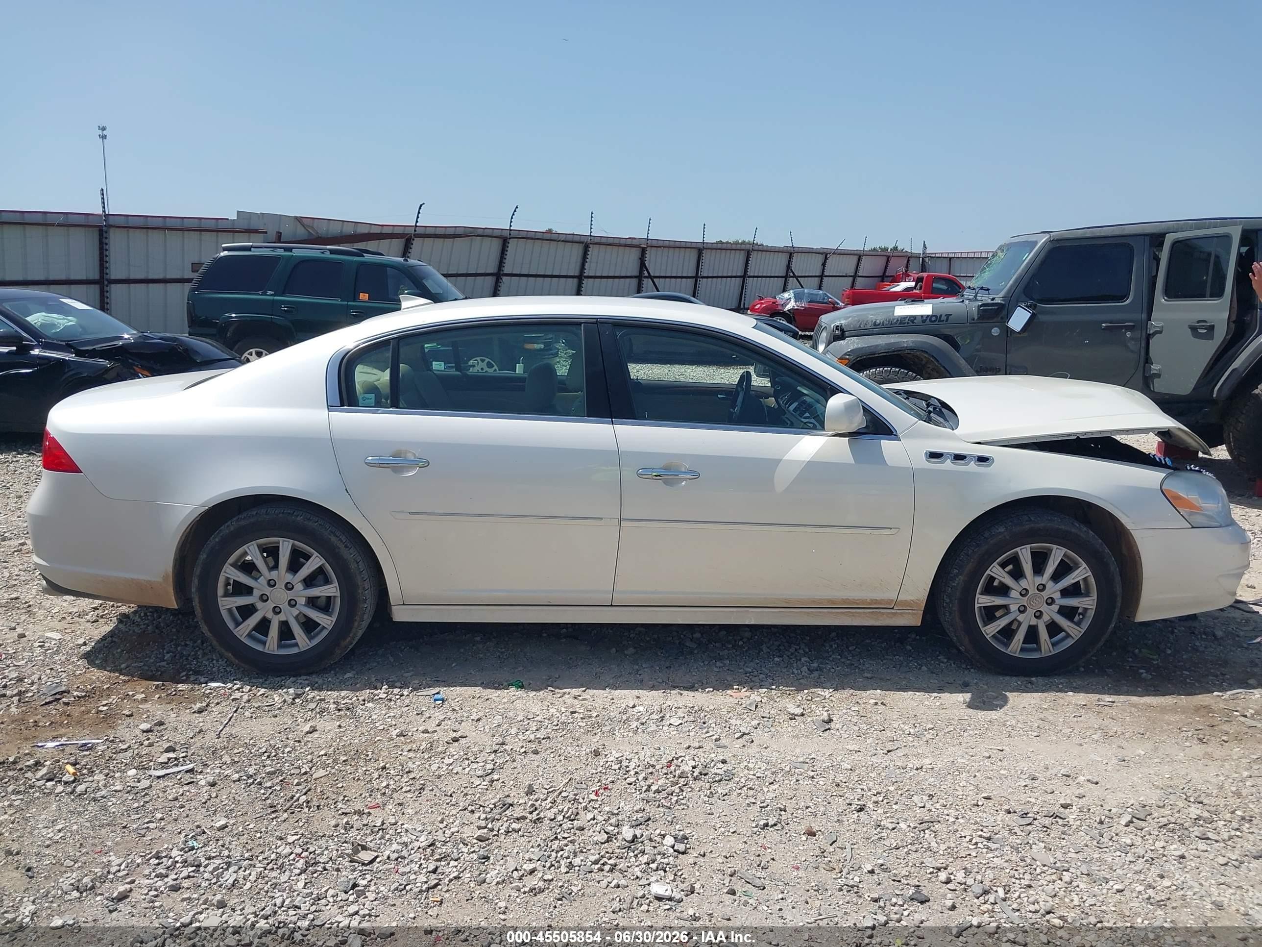 2011 Buick Lucerne Cxl White vin: 1G4HC5EM2BU140562