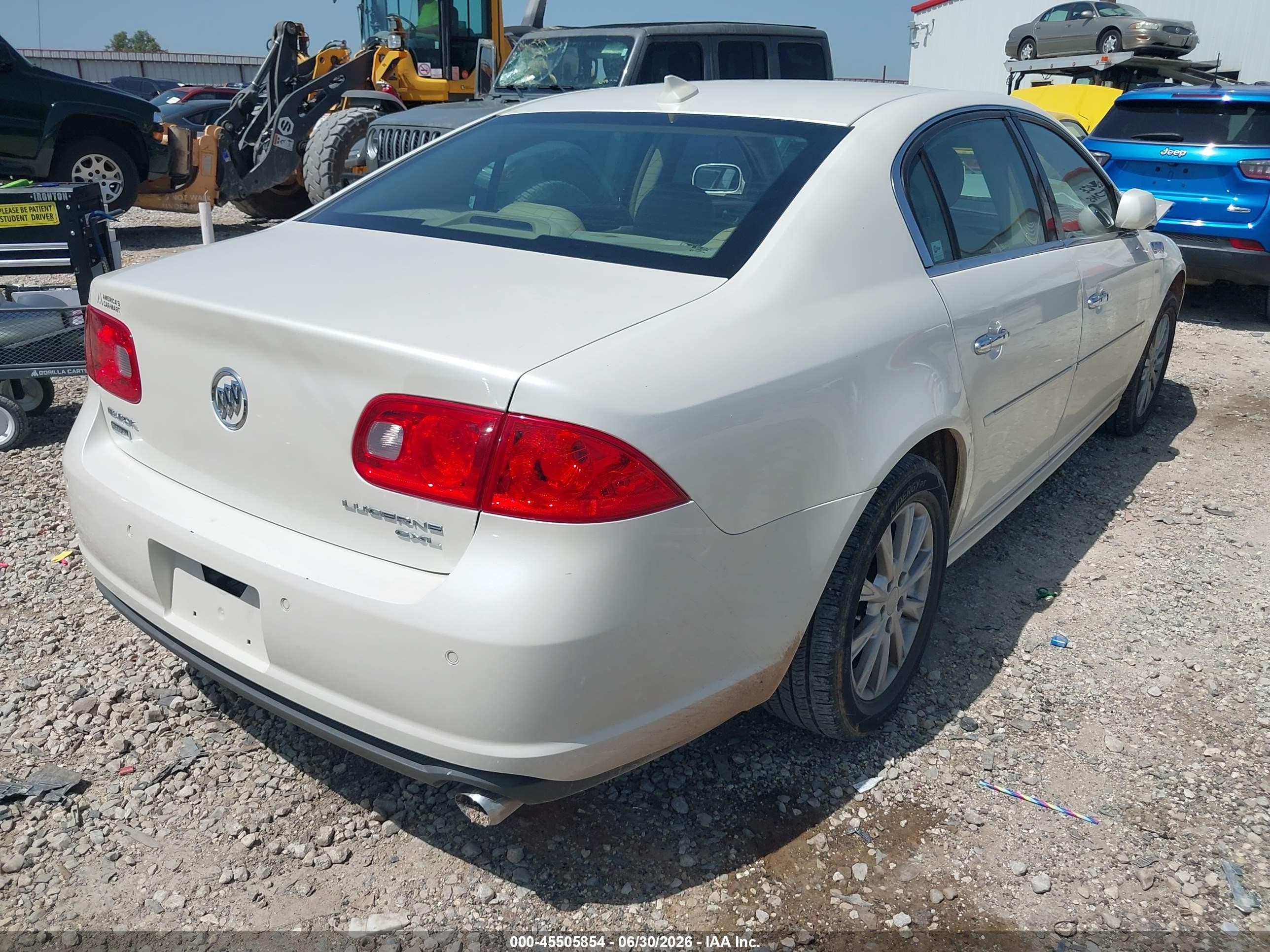 2011 Buick Lucerne Cxl White vin: 1G4HC5EM2BU140562