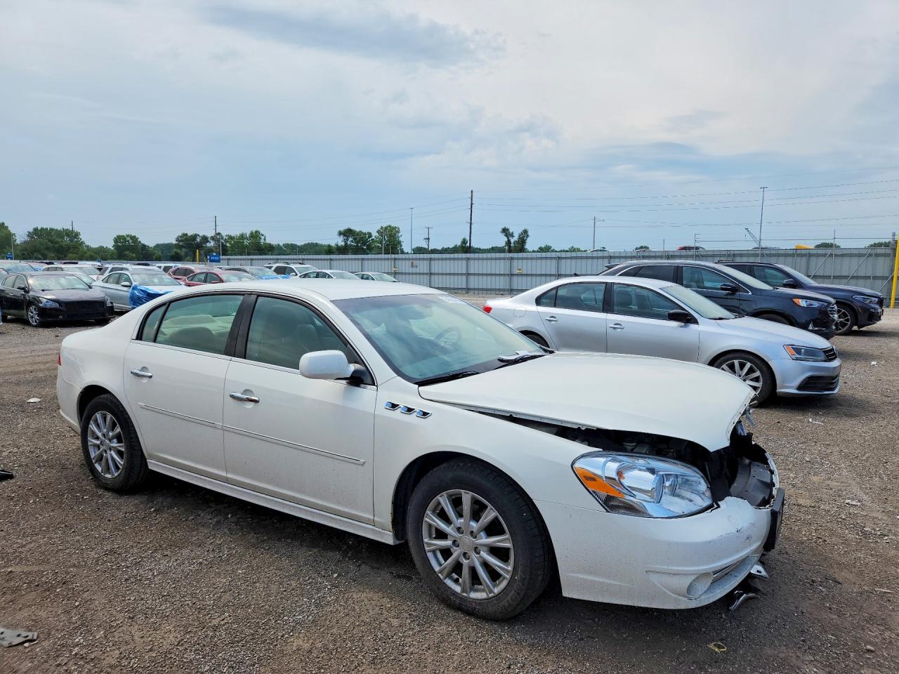 2011 Buick Lucerne Cxl White vin: 1G4HC5EM2BU142862