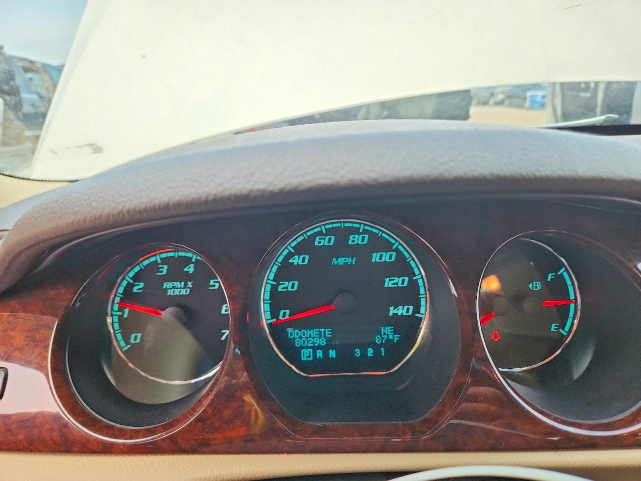 2011 Buick Lucerne Cxl White vin: 1G4HC5EM2BU142862