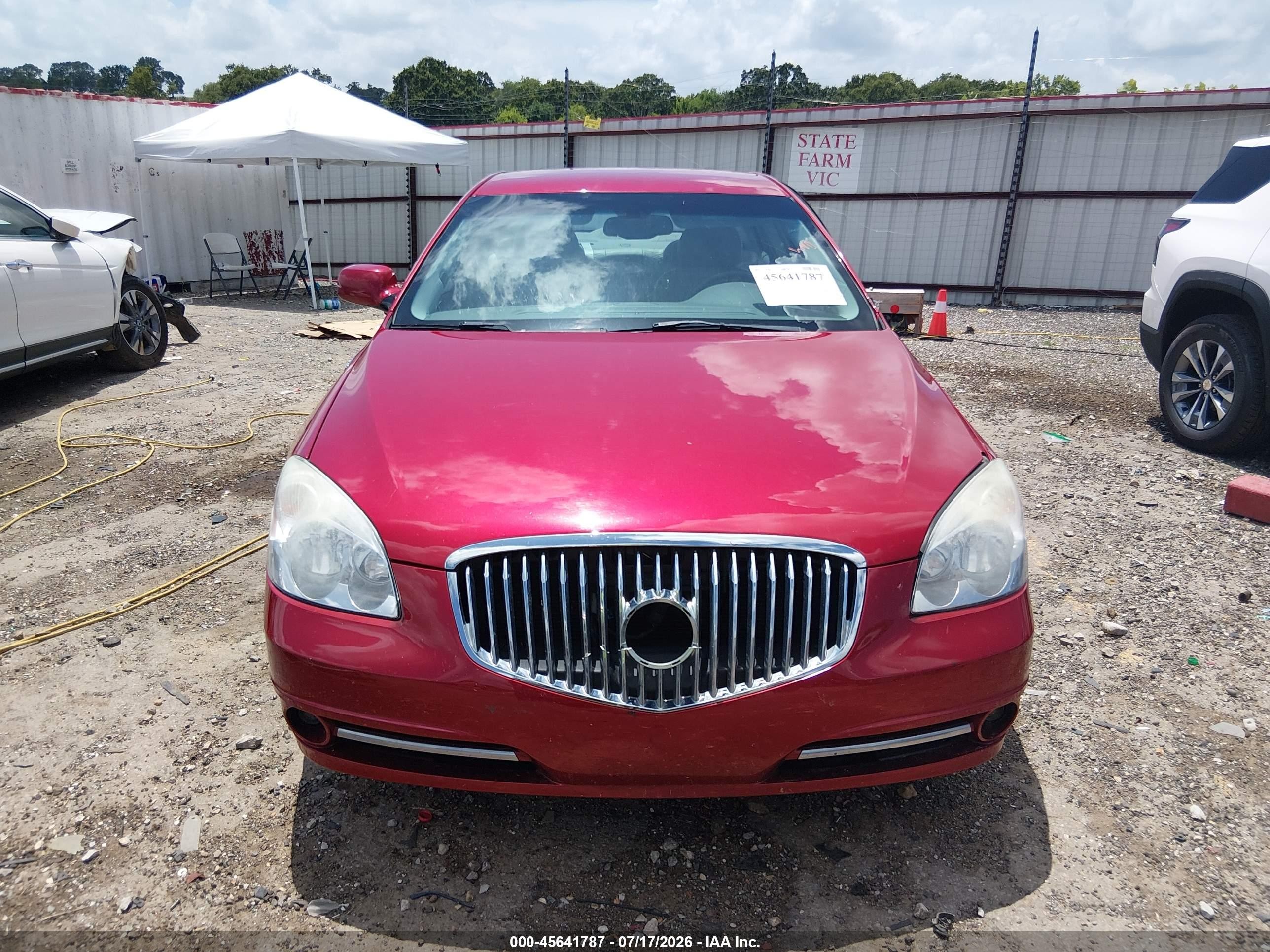 2011 Buick Lucerne Cxl Red vin: 1G4HC5EM2BU148385