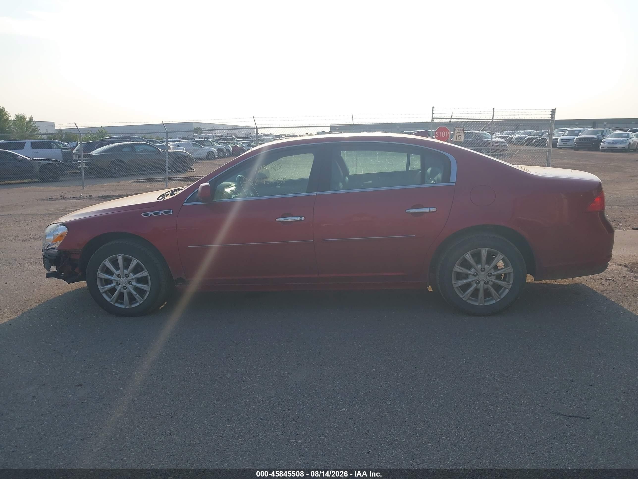 2011 Buick Lucerne Cxl Red vin: 1G4HC5EM2BU148936