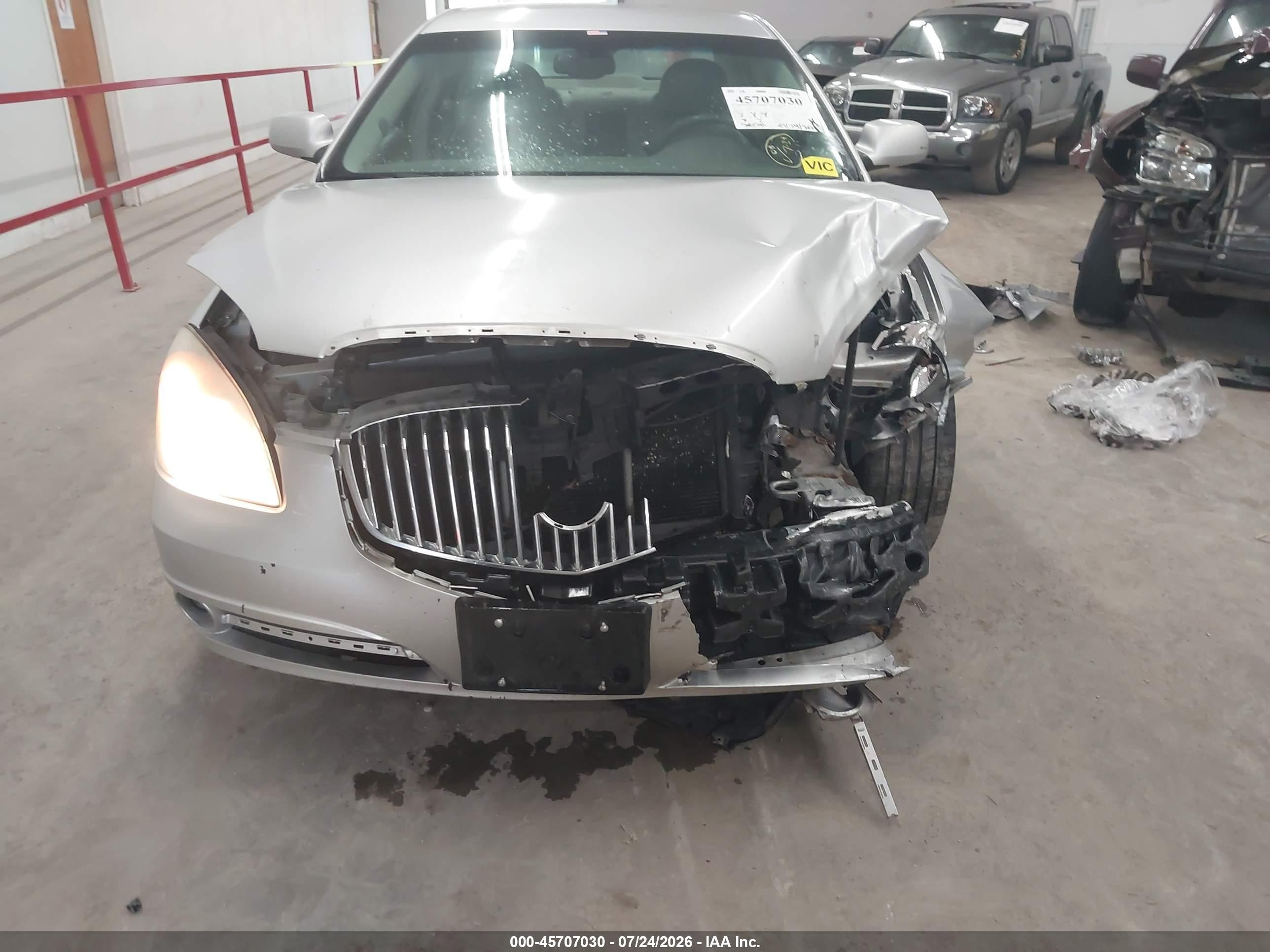 2011 Buick Lucerne Cxl Silver vin: 1G4HC5EM3BU116478