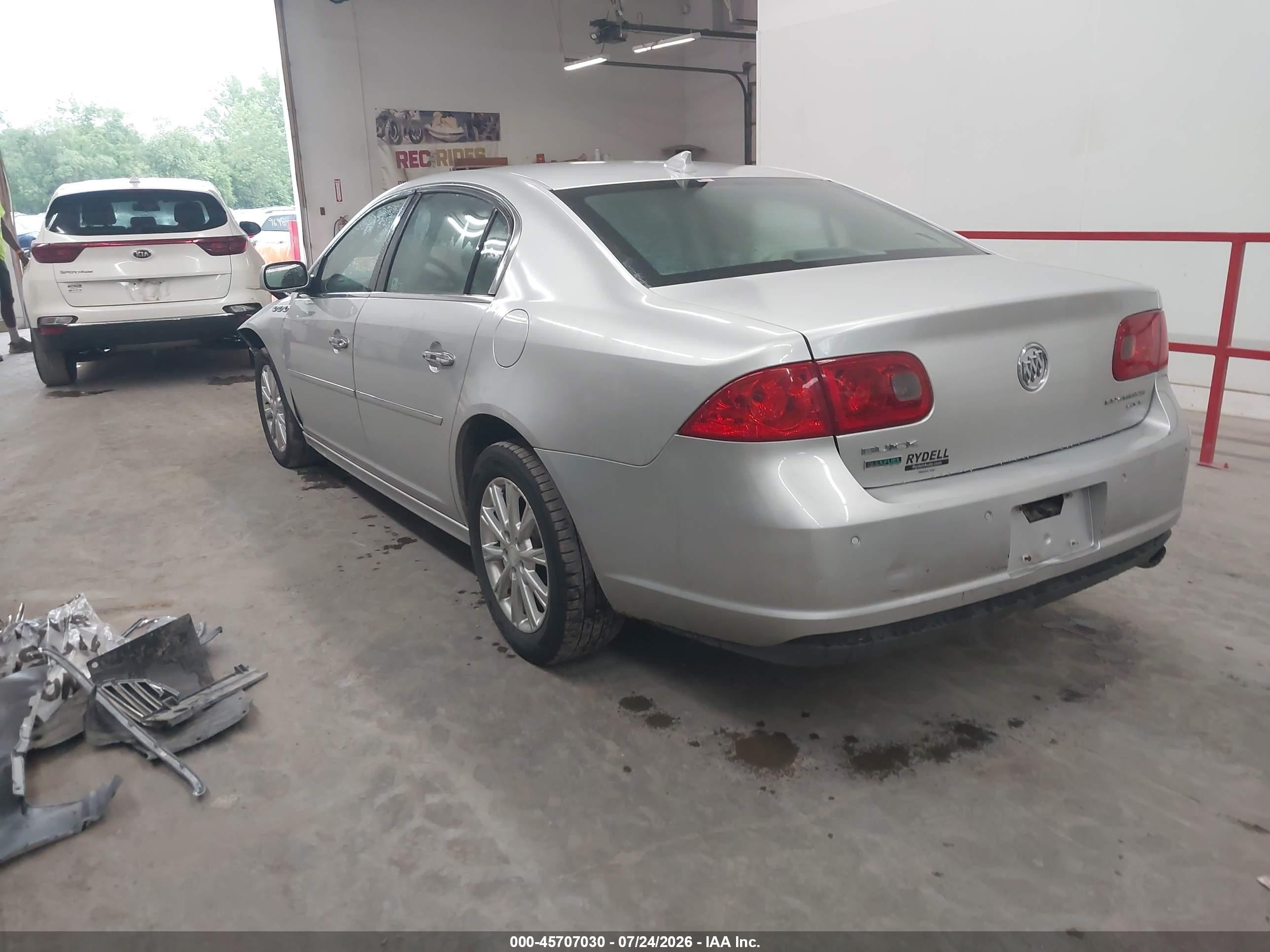 2011 Buick Lucerne Cxl Silver vin: 1G4HC5EM3BU116478
