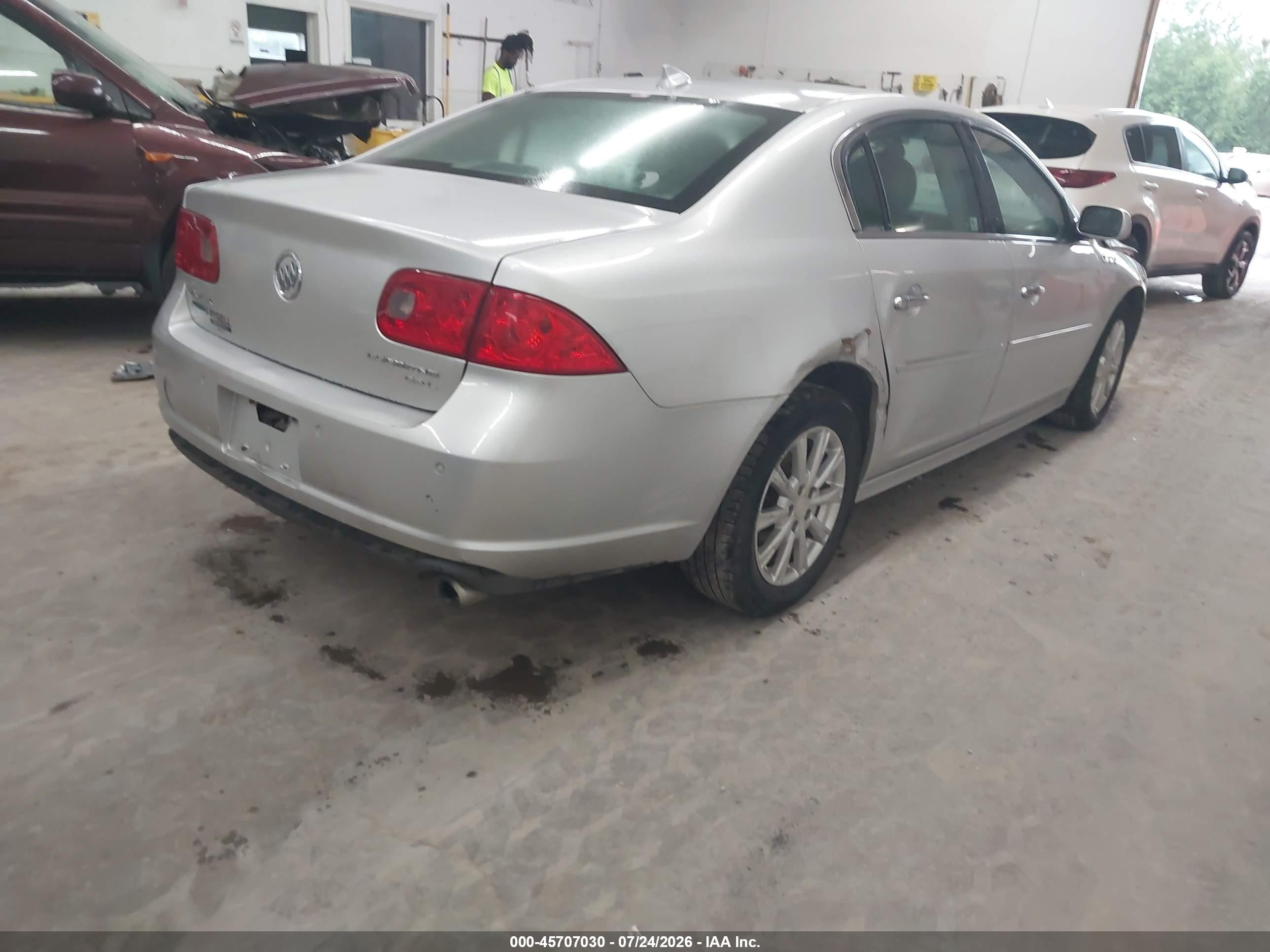 2011 Buick Lucerne Cxl Silver vin: 1G4HC5EM3BU116478