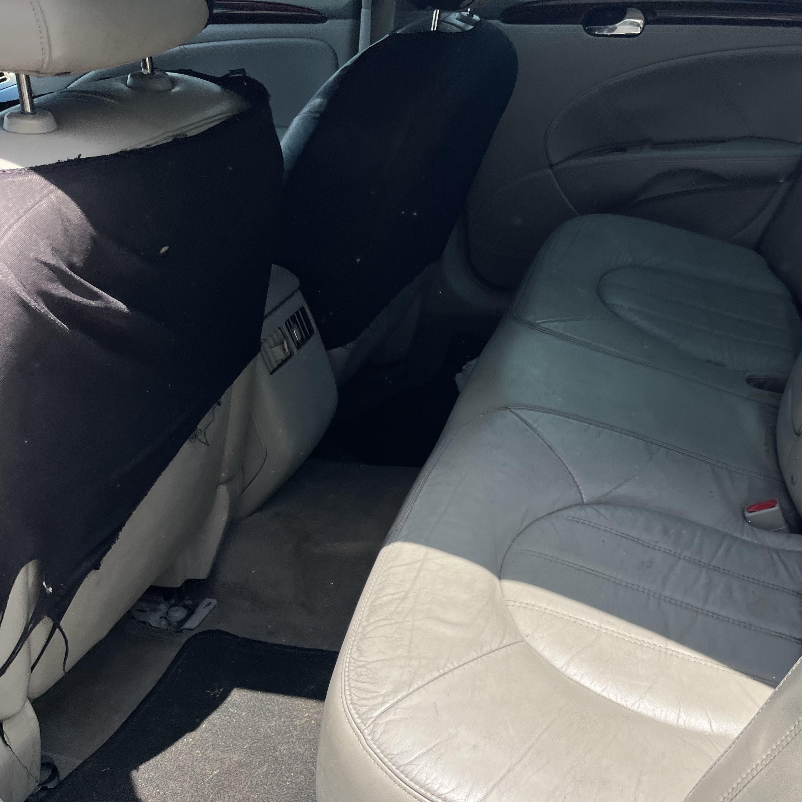 2011 Buick Lucerne Cxl Silver vin: 1G4HC5EM3BU129604