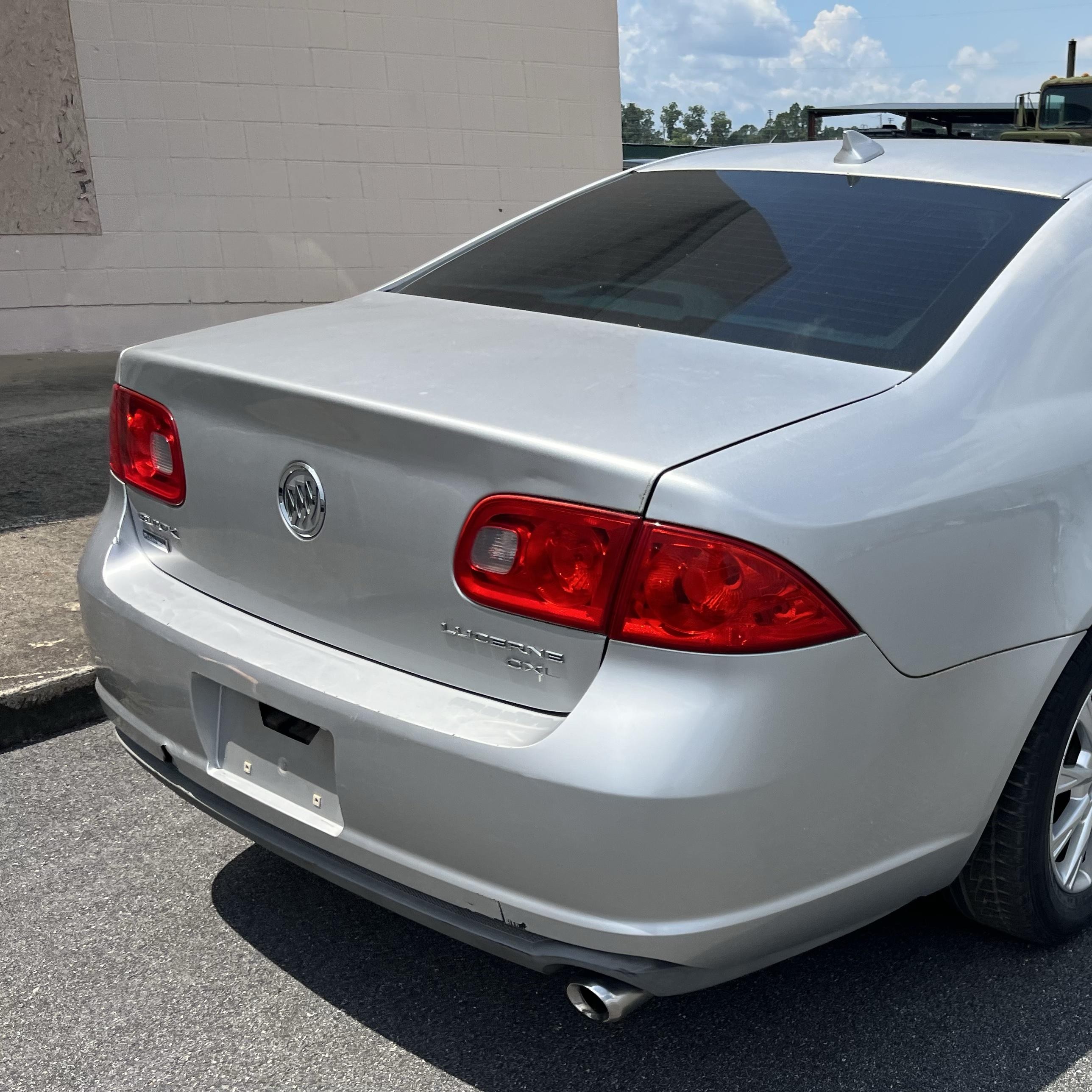 2011 Buick Lucerne Cxl Silver vin: 1G4HC5EM3BU129604
