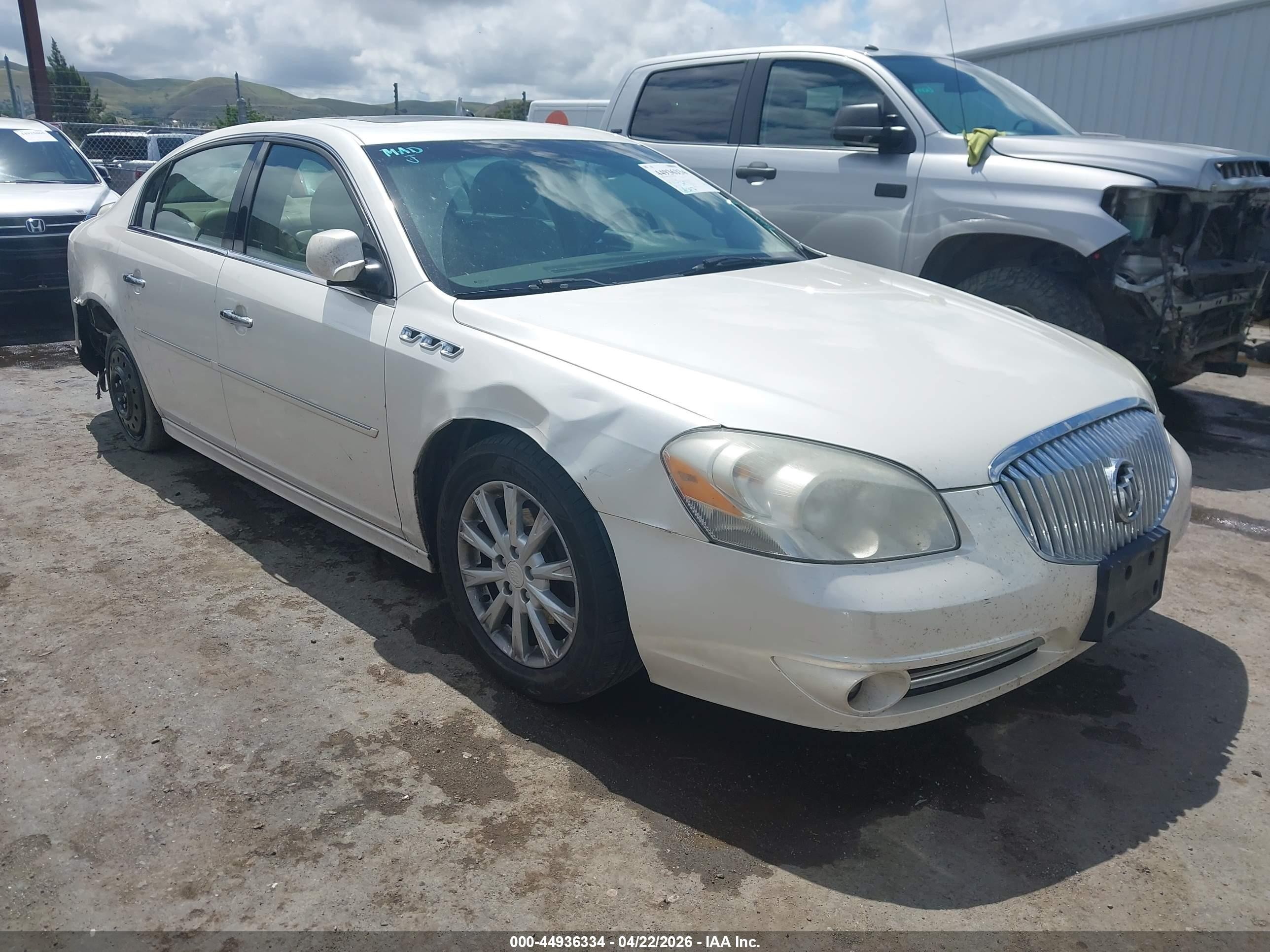 2011 Buick Lucerne Cxl White vin: 1G4HC5EM3BU134219