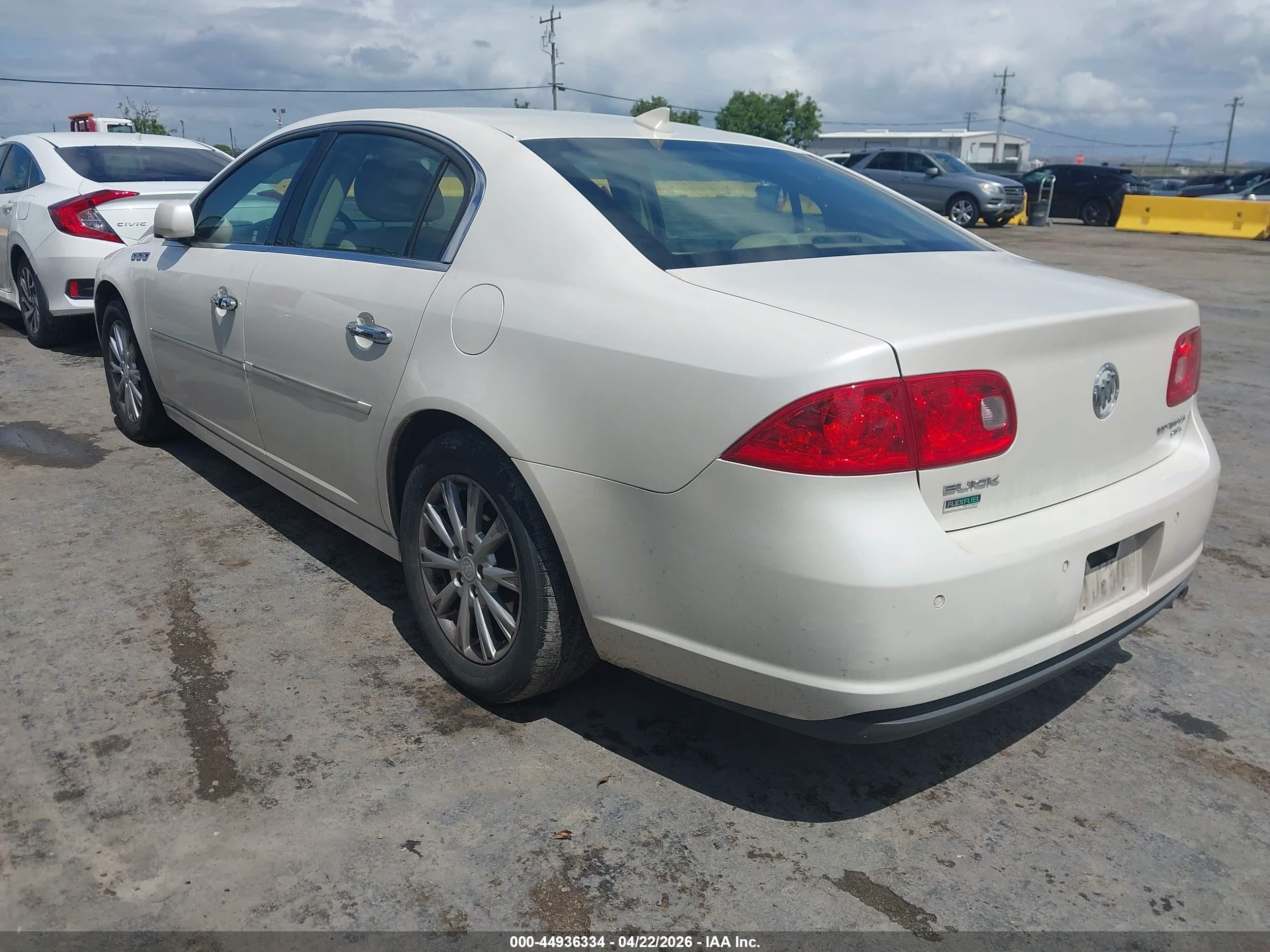 2011 Buick Lucerne Cxl Белый vin: 1G4HC5EM3BU134219