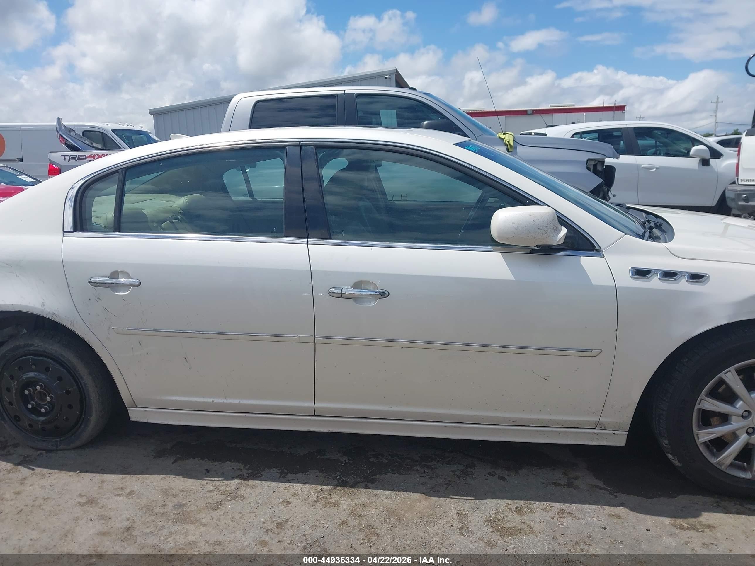 2011 Buick Lucerne Cxl Белый vin: 1G4HC5EM3BU134219